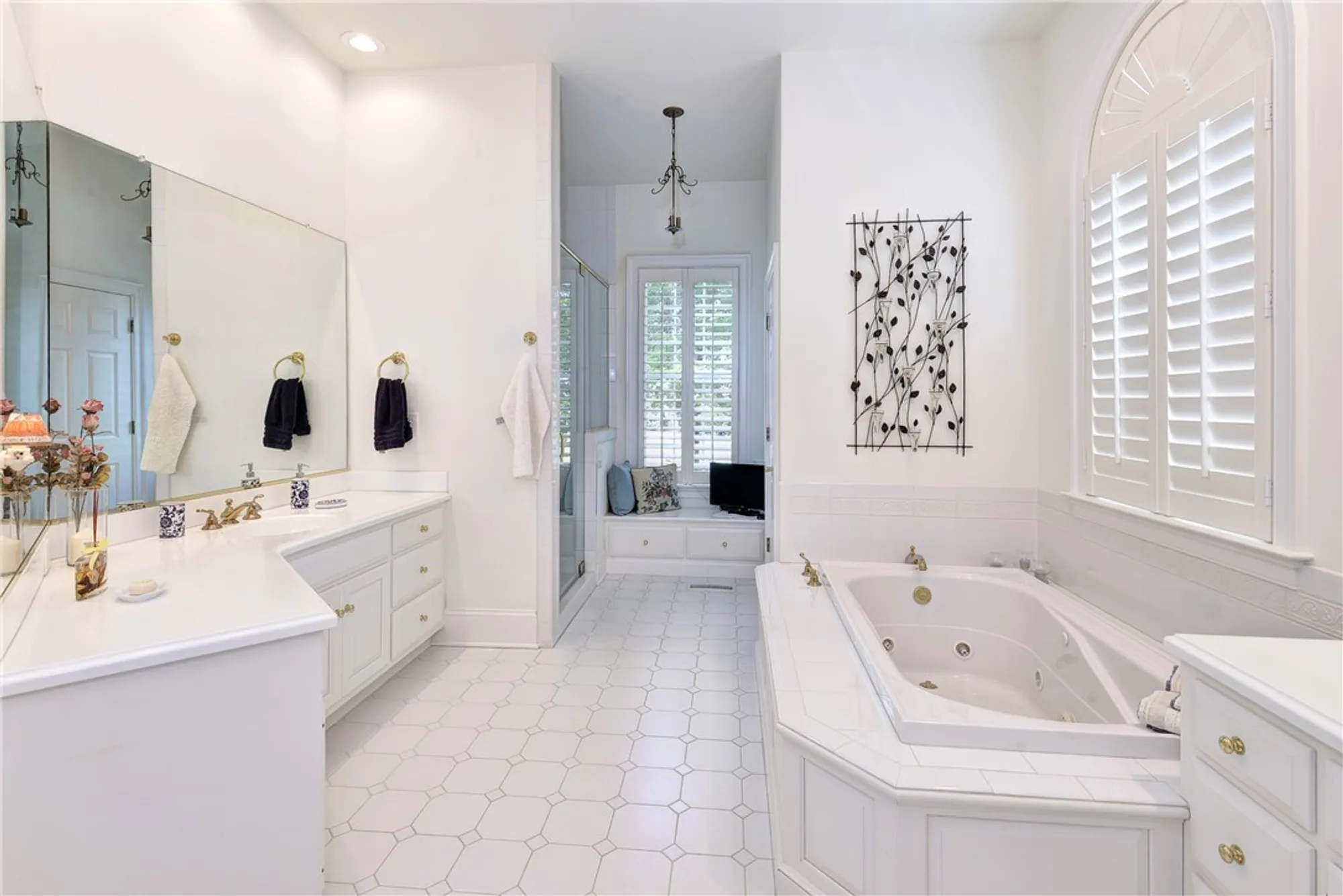 Property Slideshow image 26 of 48 | 115 w lancashire, Williamsburg, VA, 23188