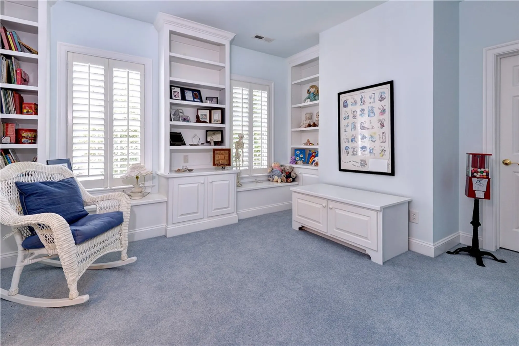 Property Slideshow image 34 of 48 | 115 w lancashire, Williamsburg, VA, 23188