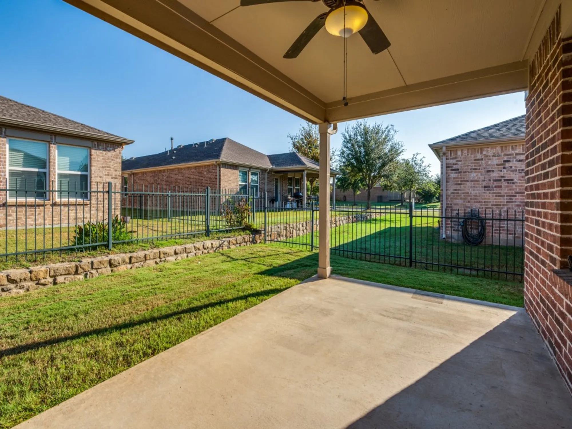 Property Slideshow image 25 of 26 | 3034 lazy rock ln, Frisco, TX, 75036