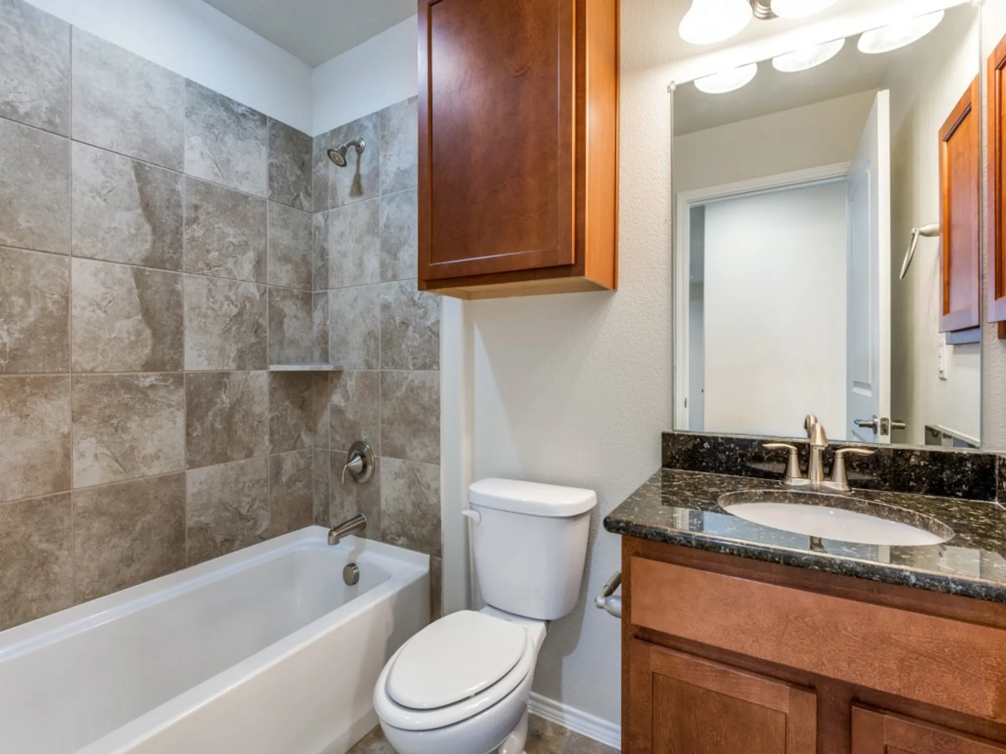 Property Slideshow image 22 of 26 | 3034 lazy rock ln, Frisco, TX, 75036