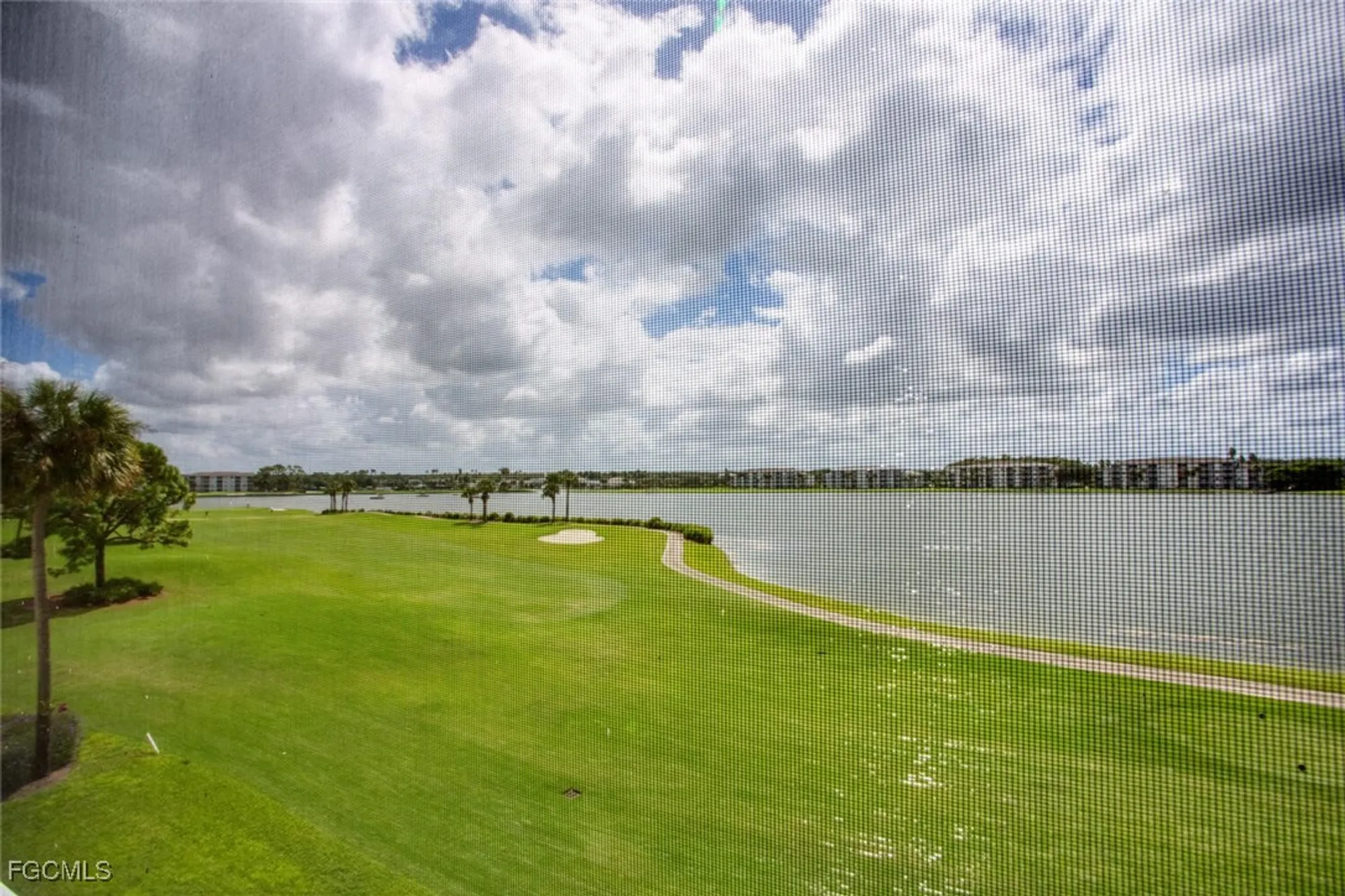 Property Slideshow image 14 of 25 | 8056 queen palm ln 635, Fort Myers, FL, 33966