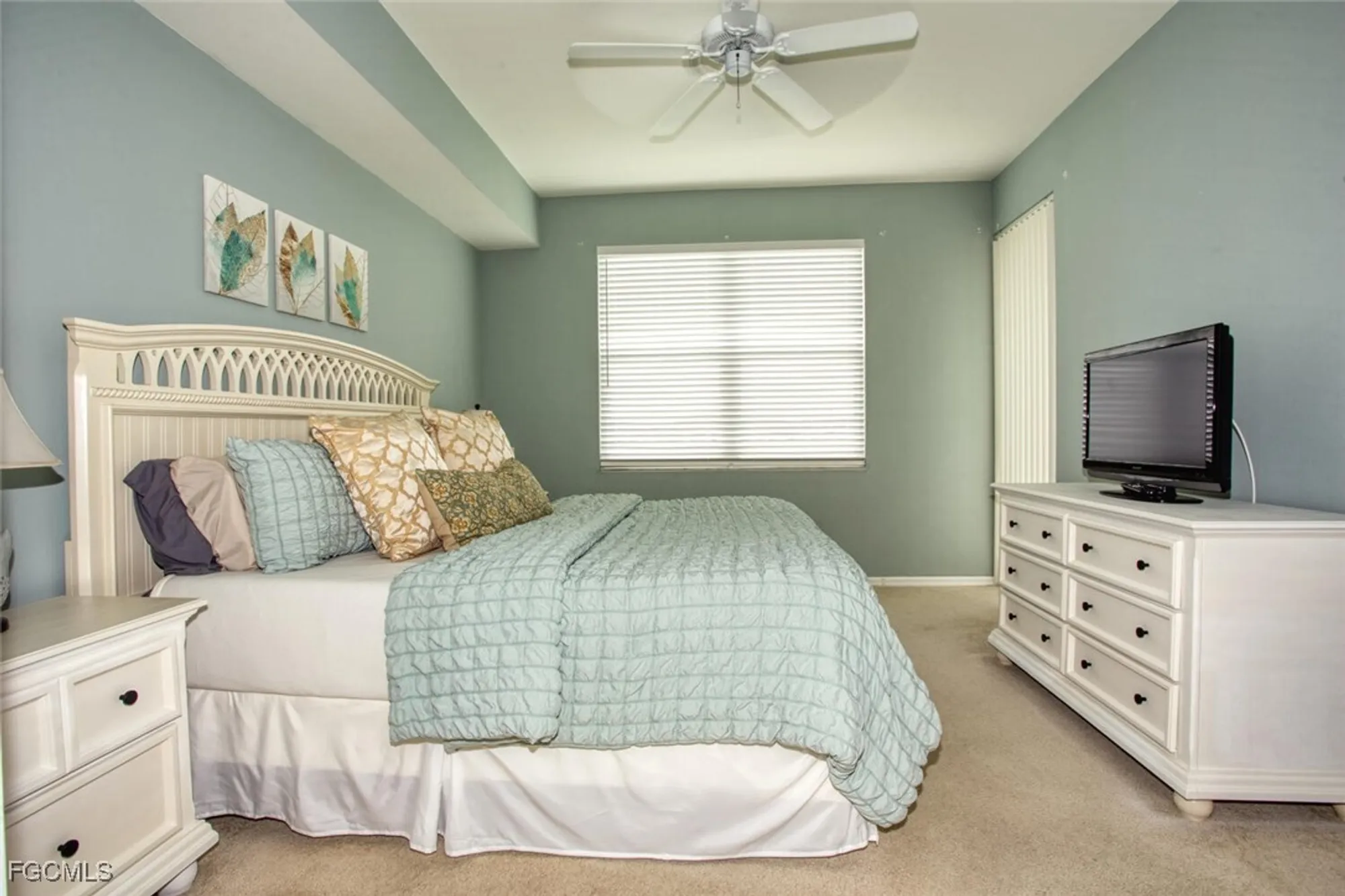 Property Slideshow image 19 of 25 | 8056 queen palm ln 635, Fort Myers, FL, 33966