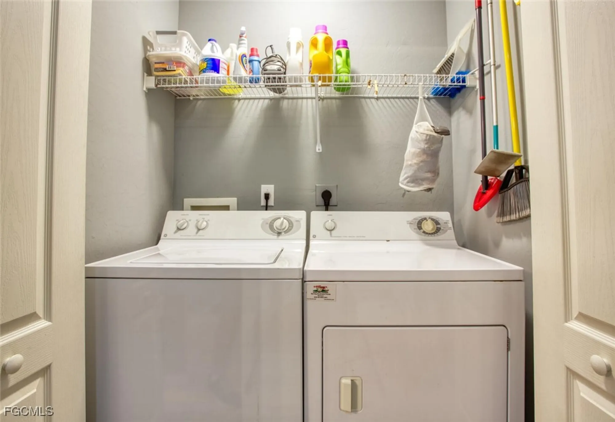 Property Slideshow image 11 of 25 | 8056 queen palm ln 635, Fort Myers, FL, 33966