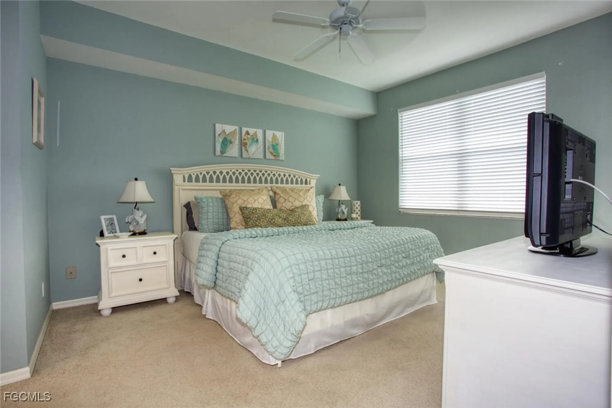 Property Slideshow image 20 of 25 | 8056 queen palm ln 635, Fort Myers, FL, 33966