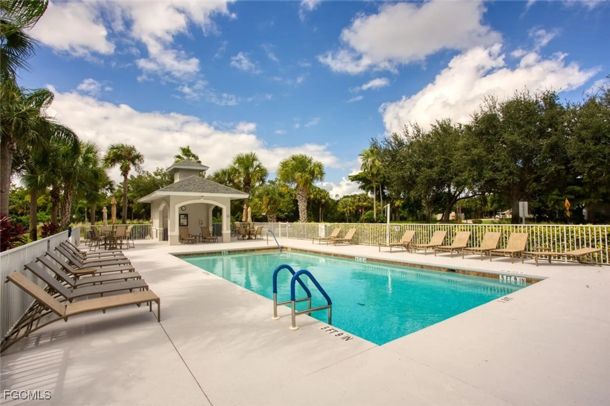 Property Slideshow image 22 of 25 | 8056 queen palm ln 635, Fort Myers, FL, 33966