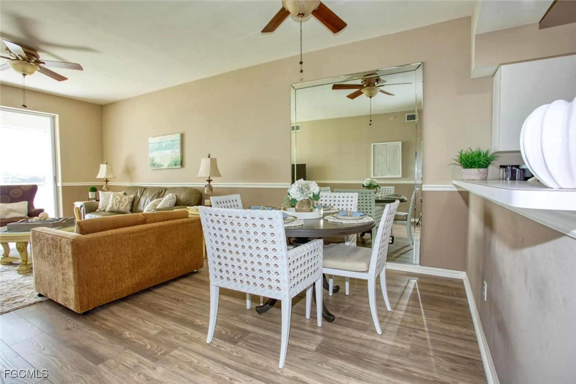 Property Slideshow image 9 of 25 | 8056 queen palm ln 635, Fort Myers, FL, 33966