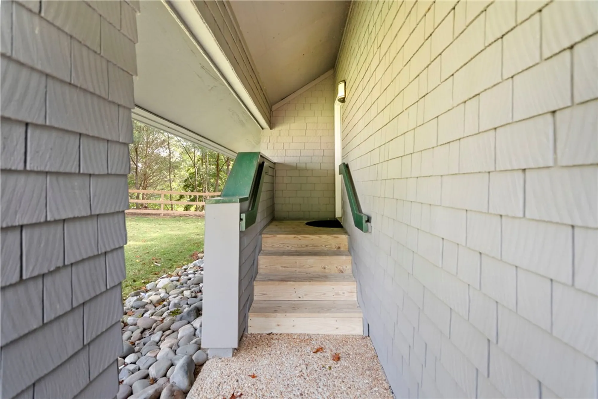 Property Slideshow image 35 of 45 | 713 graves ordinary, Williamsburg, VA, 23185