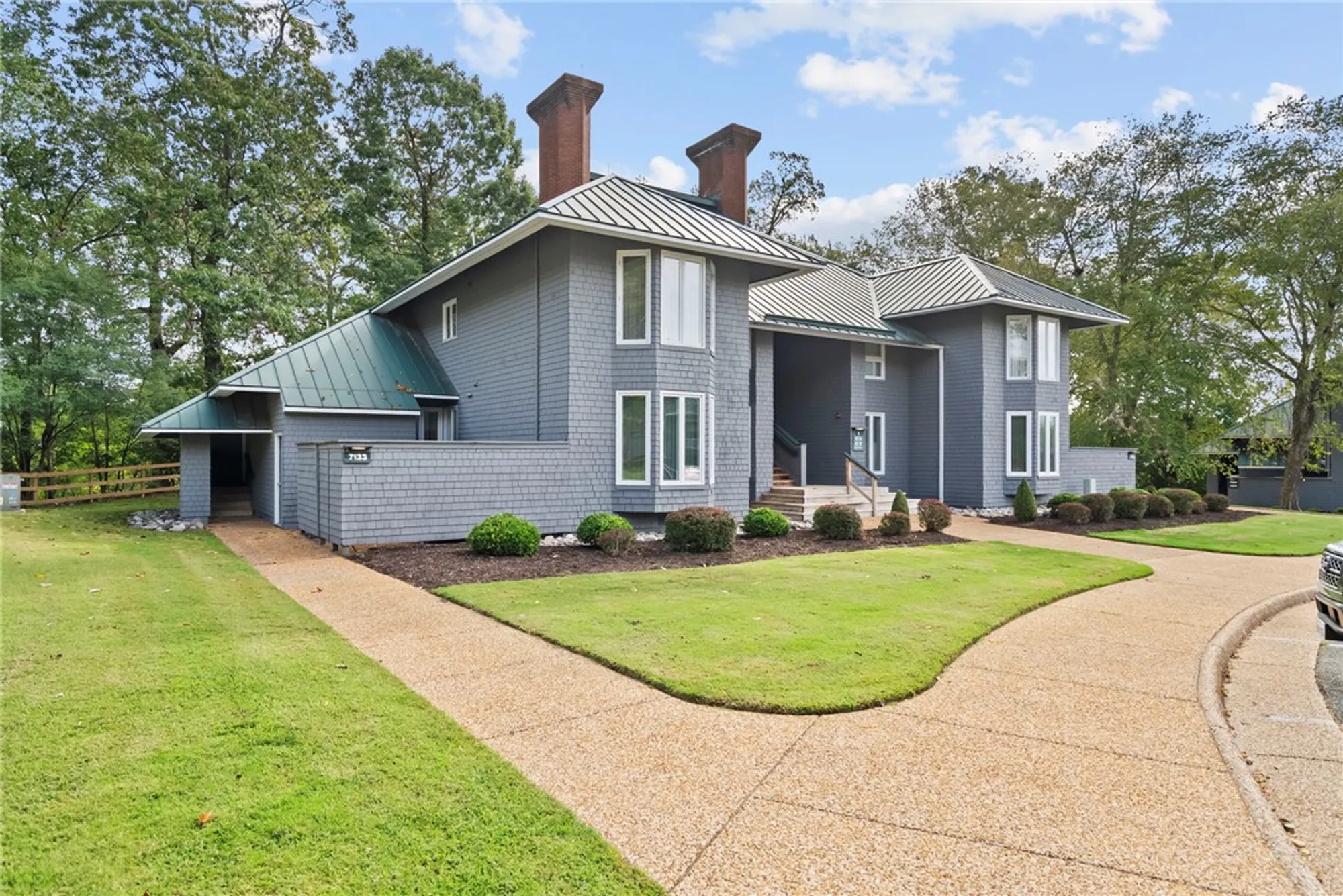 Property Slideshow image 3 of 45 | 713 graves ordinary, Williamsburg, VA, 23185