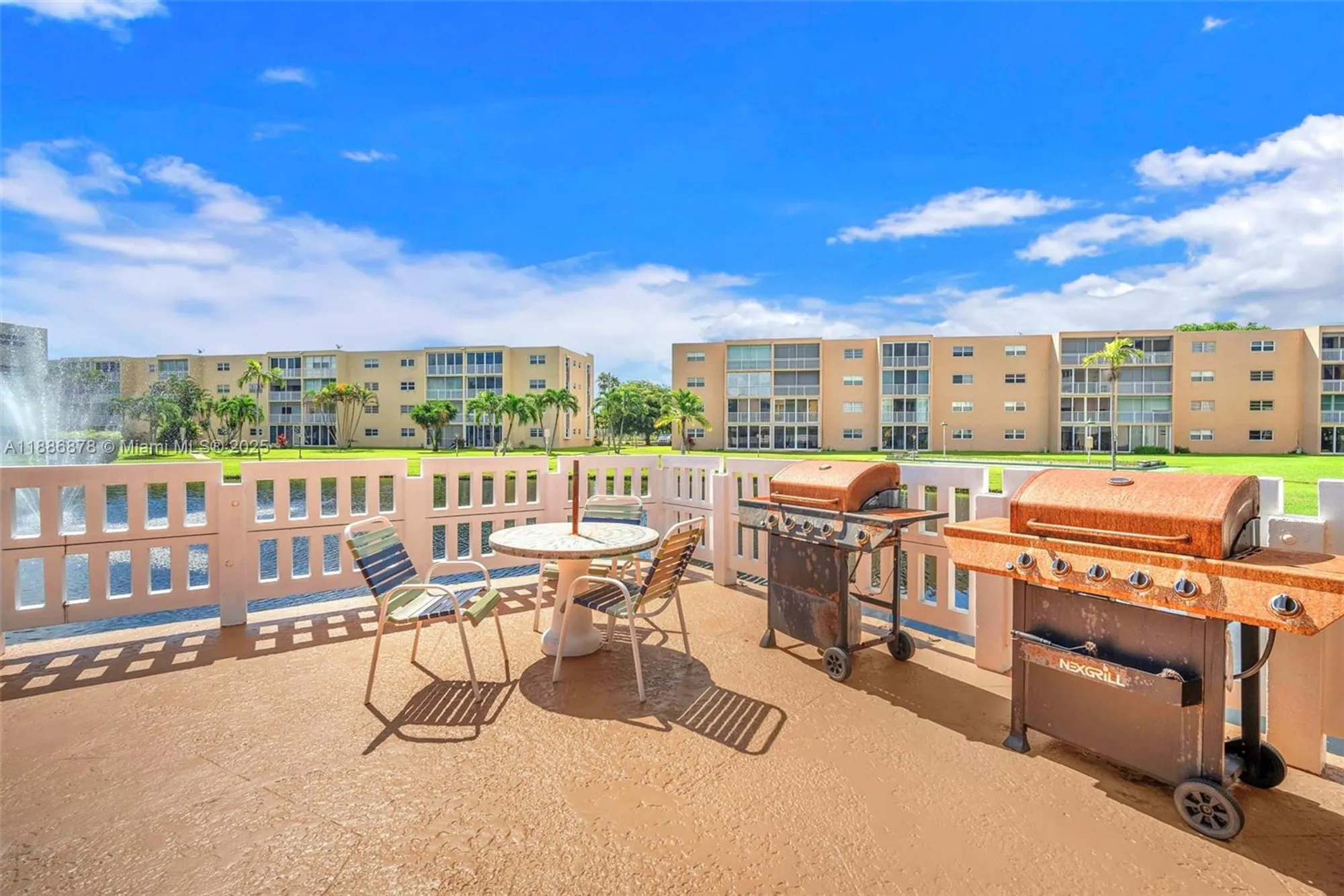 Property Slideshow image 25 of 43 | 205 se 11th ter 101, Dania Beach, FL, 33004