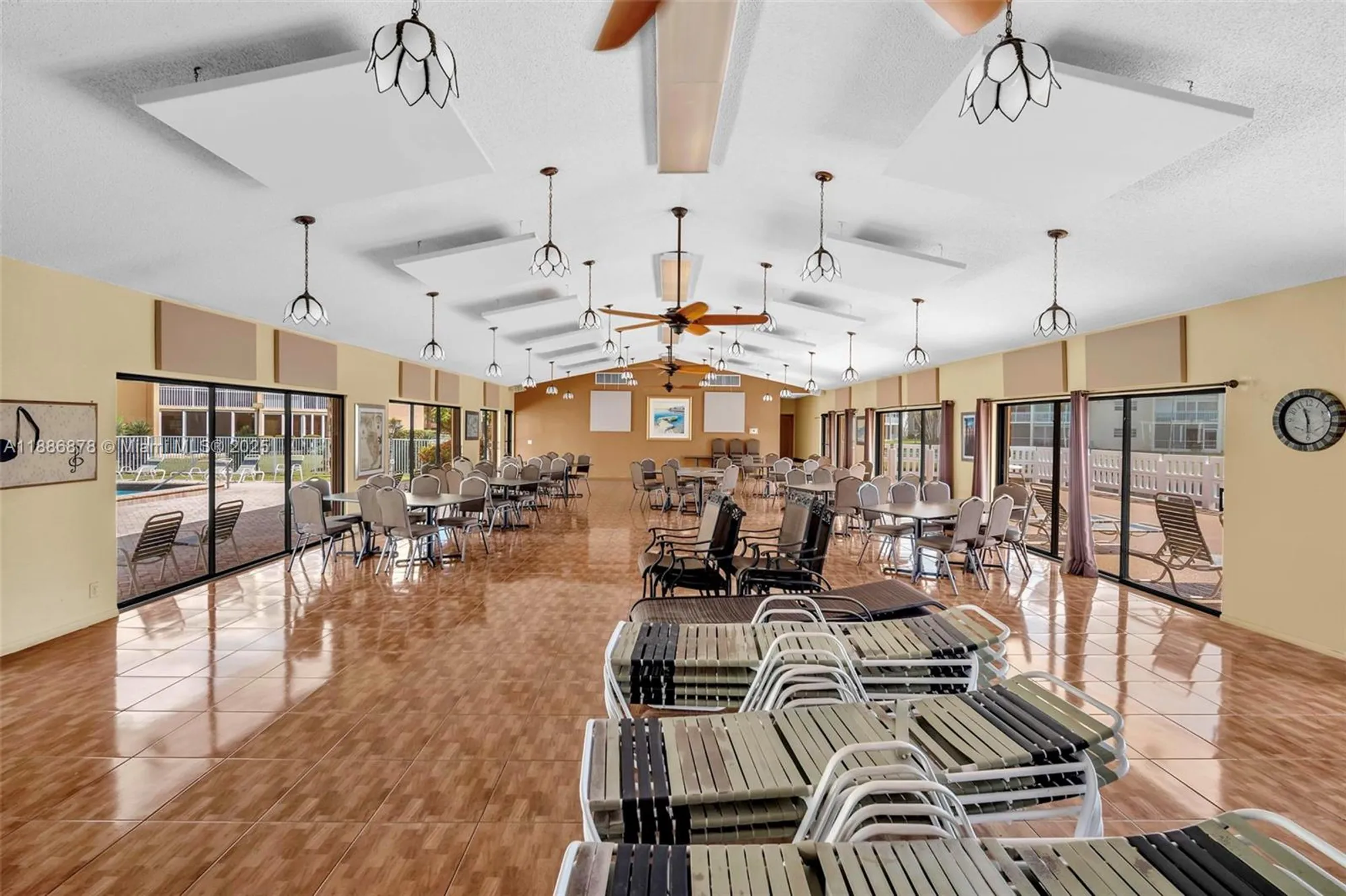 Property Slideshow image 27 of 43 | 205 se 11th ter 101, Dania Beach, FL, 33004