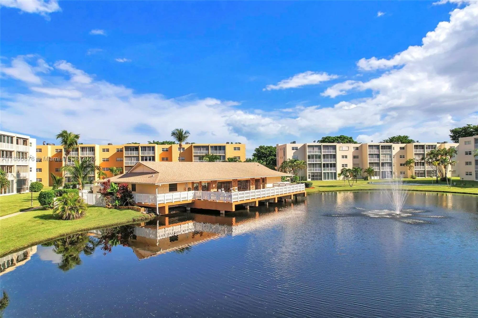 Property Slideshow image 37 of 43 | 205 se 11th ter 101, Dania Beach, FL, 33004