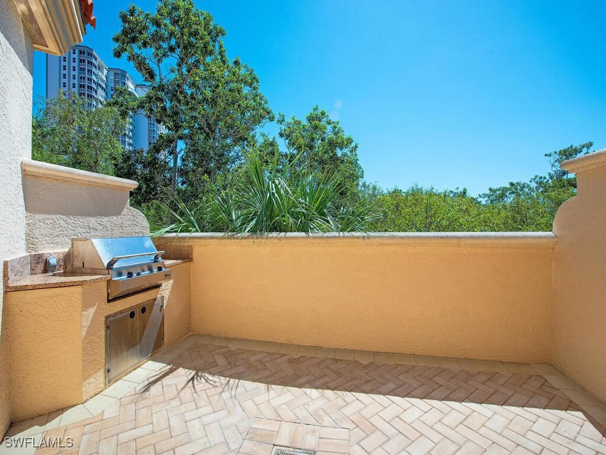 Property Slideshow image 30 of 49 | 6597 nicholas blvd 803, Naples, FL, 34108