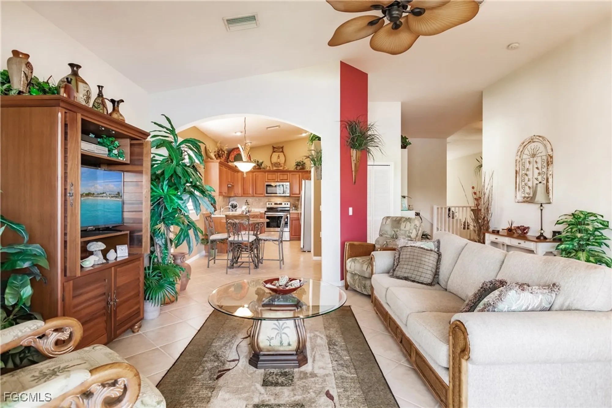 Property Slideshow image 17 of 47 | 3011 meandering way 202, Fort Myers, FL, 33905