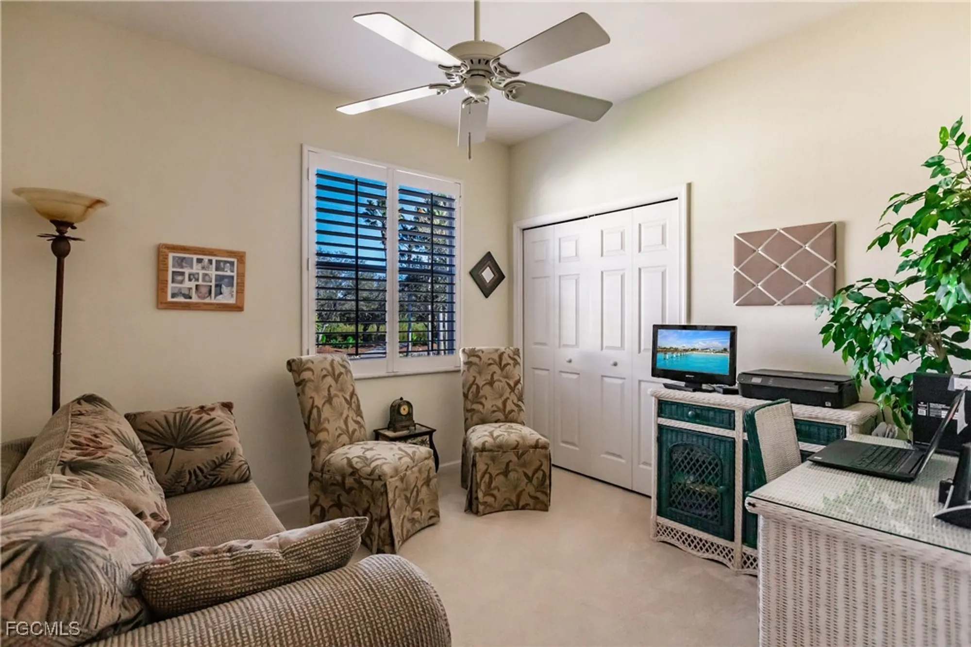 Property Slideshow image 28 of 47 | 3011 meandering way 202, Fort Myers, FL, 33905