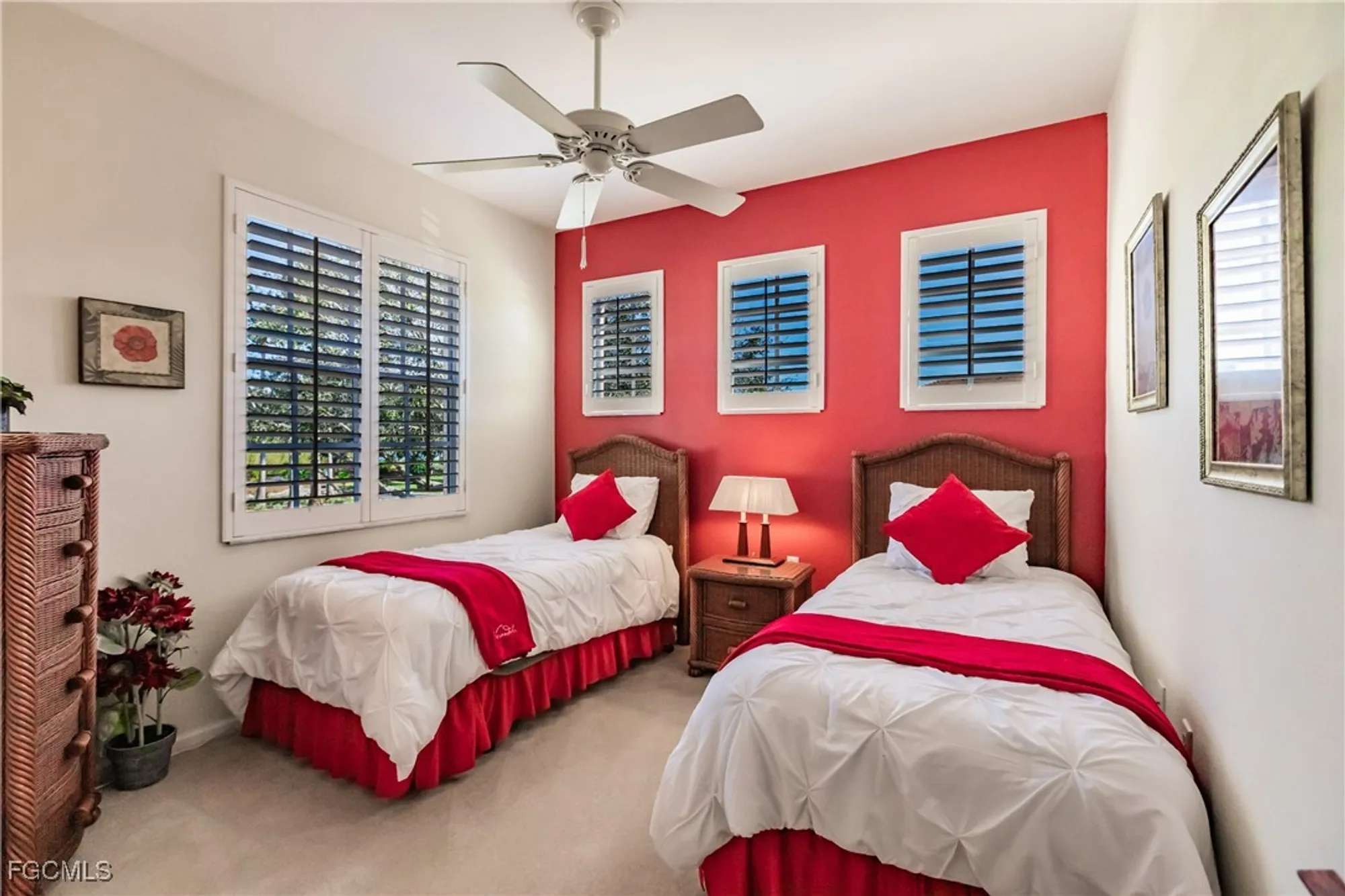 Property Slideshow image 34 of 47 | 3011 meandering way 202, Fort Myers, FL, 33905