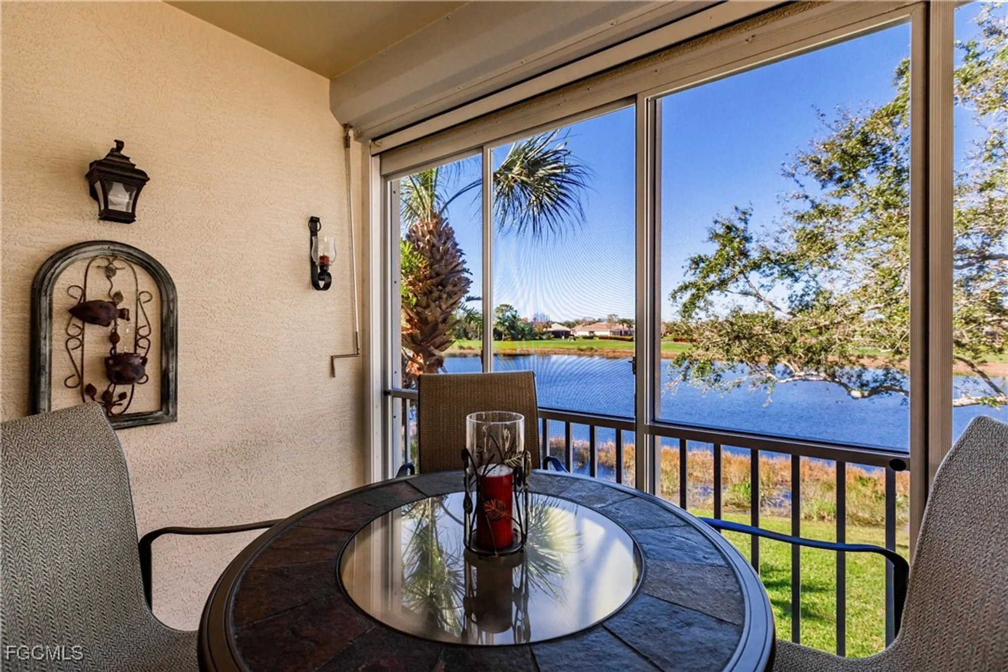 Property Slideshow image 39 of 47 | 3011 meandering way 202, Fort Myers, FL, 33905