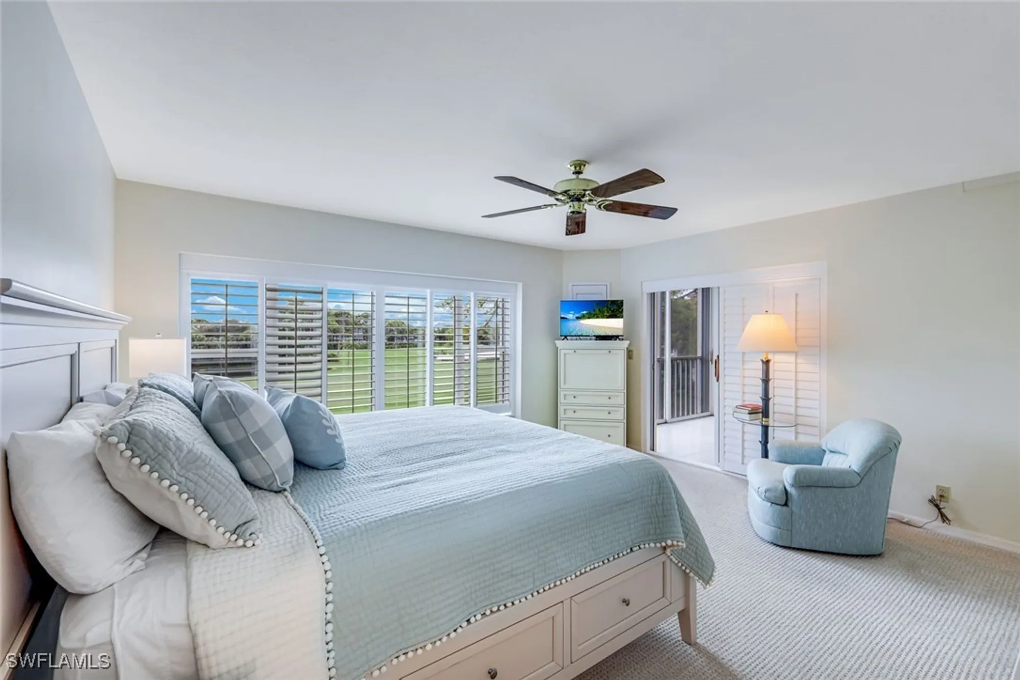 Property Slideshow image 13 of 37 | 26900 wedgewood dr 304, Bonita Springs, FL, 34134