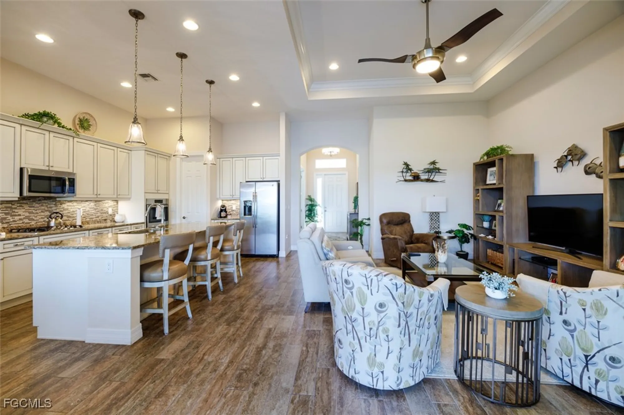 Property Slideshow image 11 of 41 | 2977 willow ridge ct, Fort Myers, FL, 33905