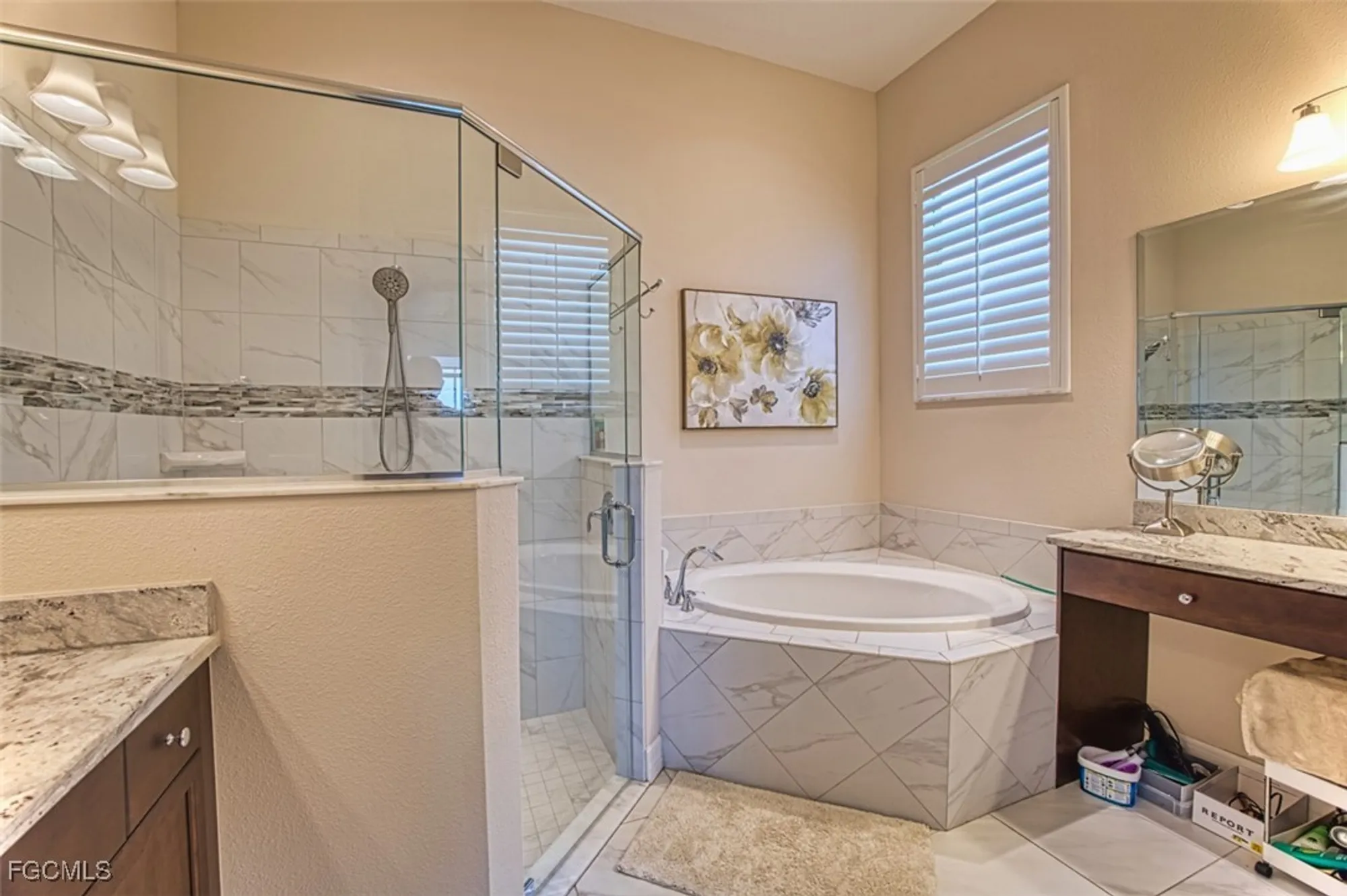 Property Slideshow image 23 of 41 | 2977 willow ridge ct, Fort Myers, FL, 33905