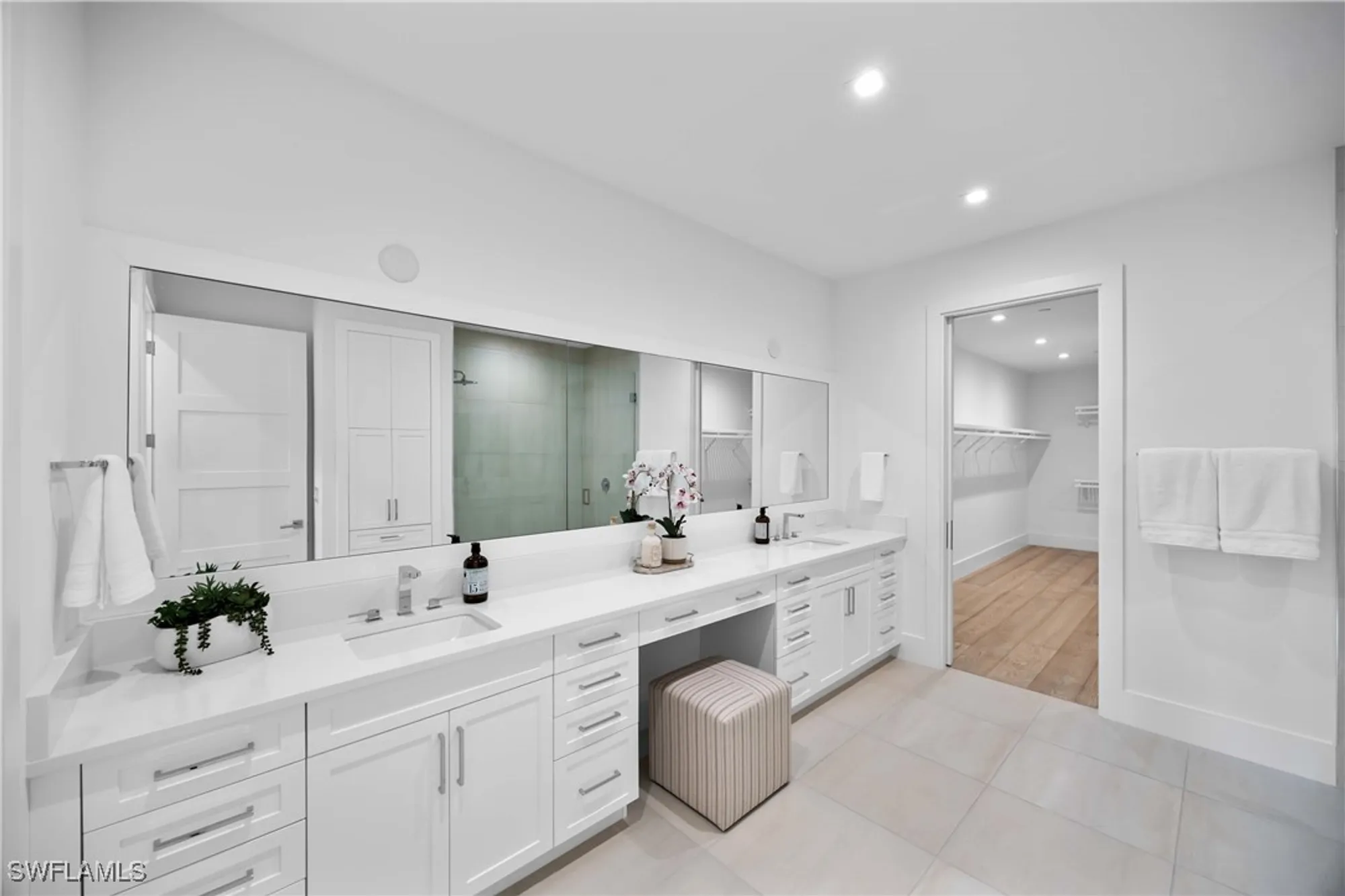 Property Slideshow image 24 of 50 | 3291 dorado ln unit 101, Naples, FL, 34114