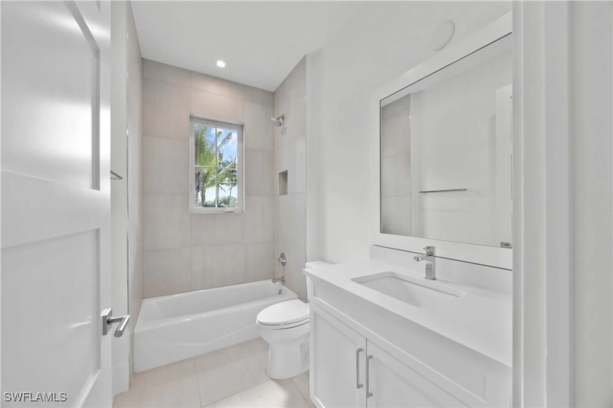 Property Slideshow image 34 of 50 | 3291 dorado ln unit 101, Naples, FL, 34114