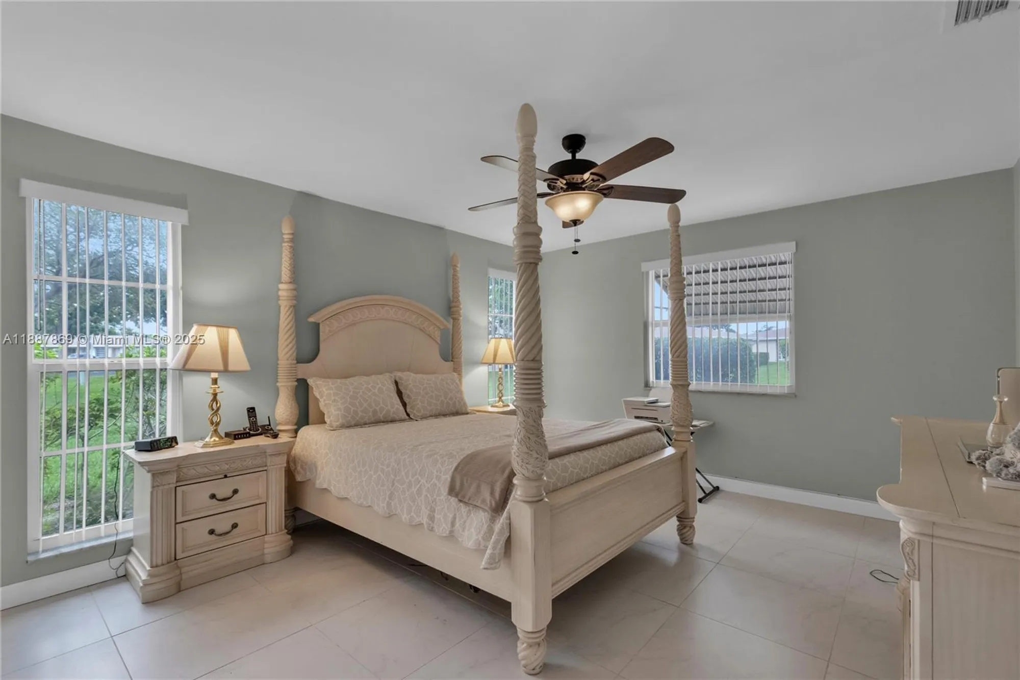 Property Slideshow image 13 of 31 | 8809 belle aire dr # 8809, Boca Raton, FL, 33433