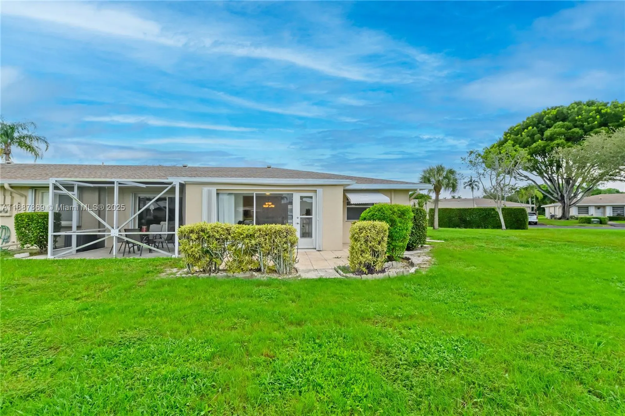 Property Slideshow image 26 of 31 | 8809 belle aire dr # 8809, Boca Raton, FL, 33433