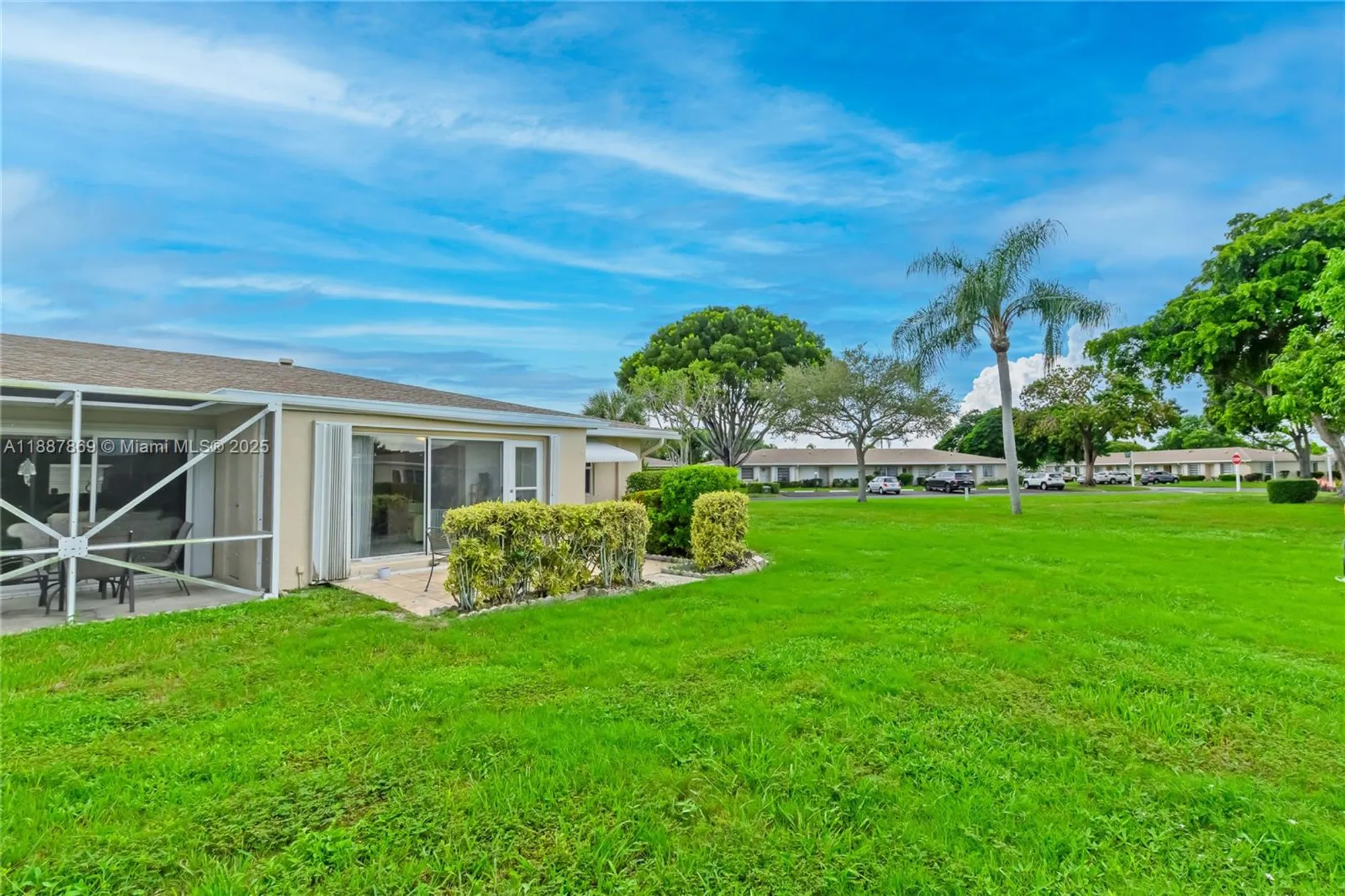 Property Slideshow image 27 of 31 | 8809 belle aire dr # 8809, Boca Raton, FL, 33433