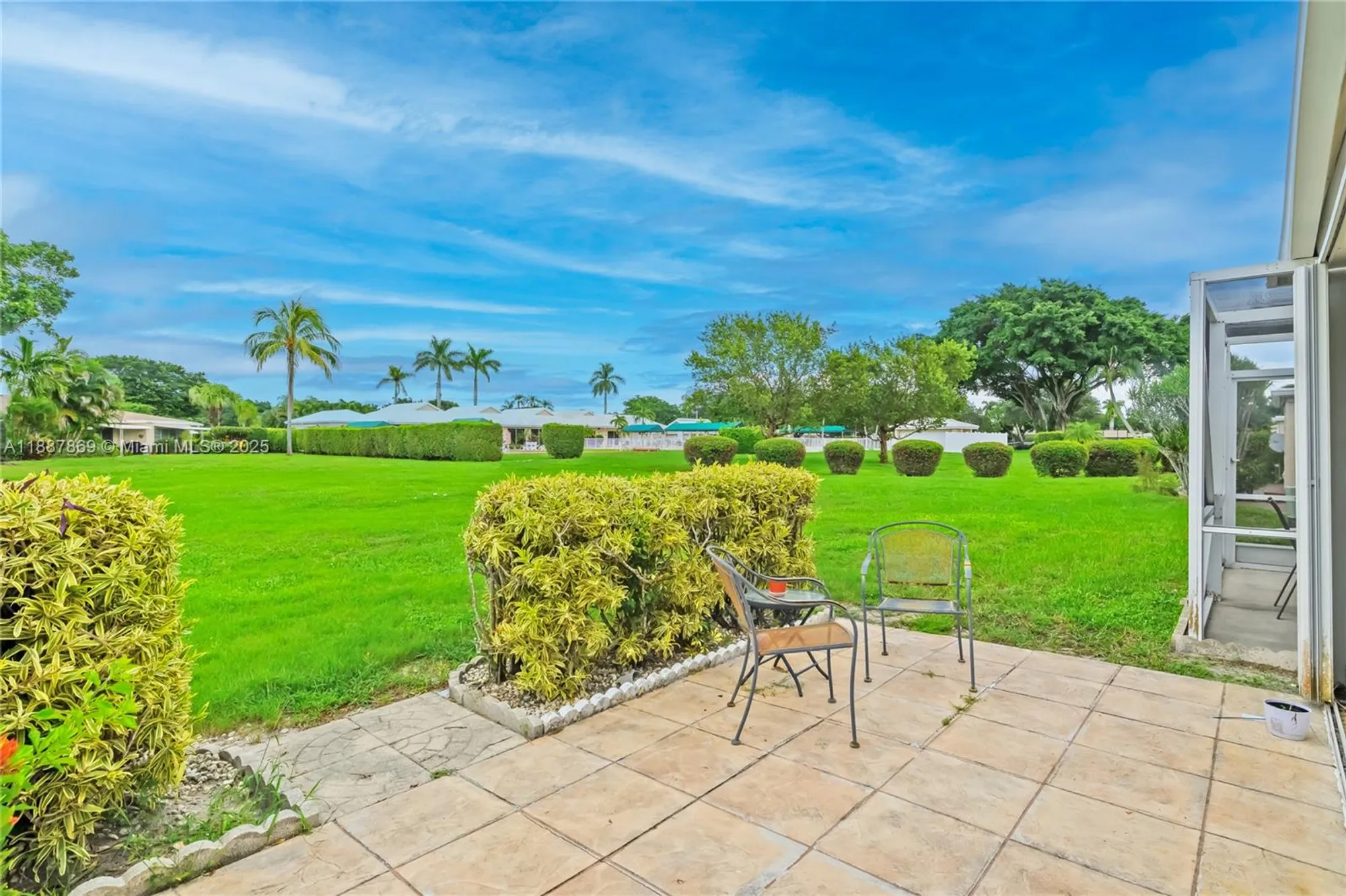 Property Slideshow image 23 of 31 | 8809 belle aire dr # 8809, Boca Raton, FL, 33433