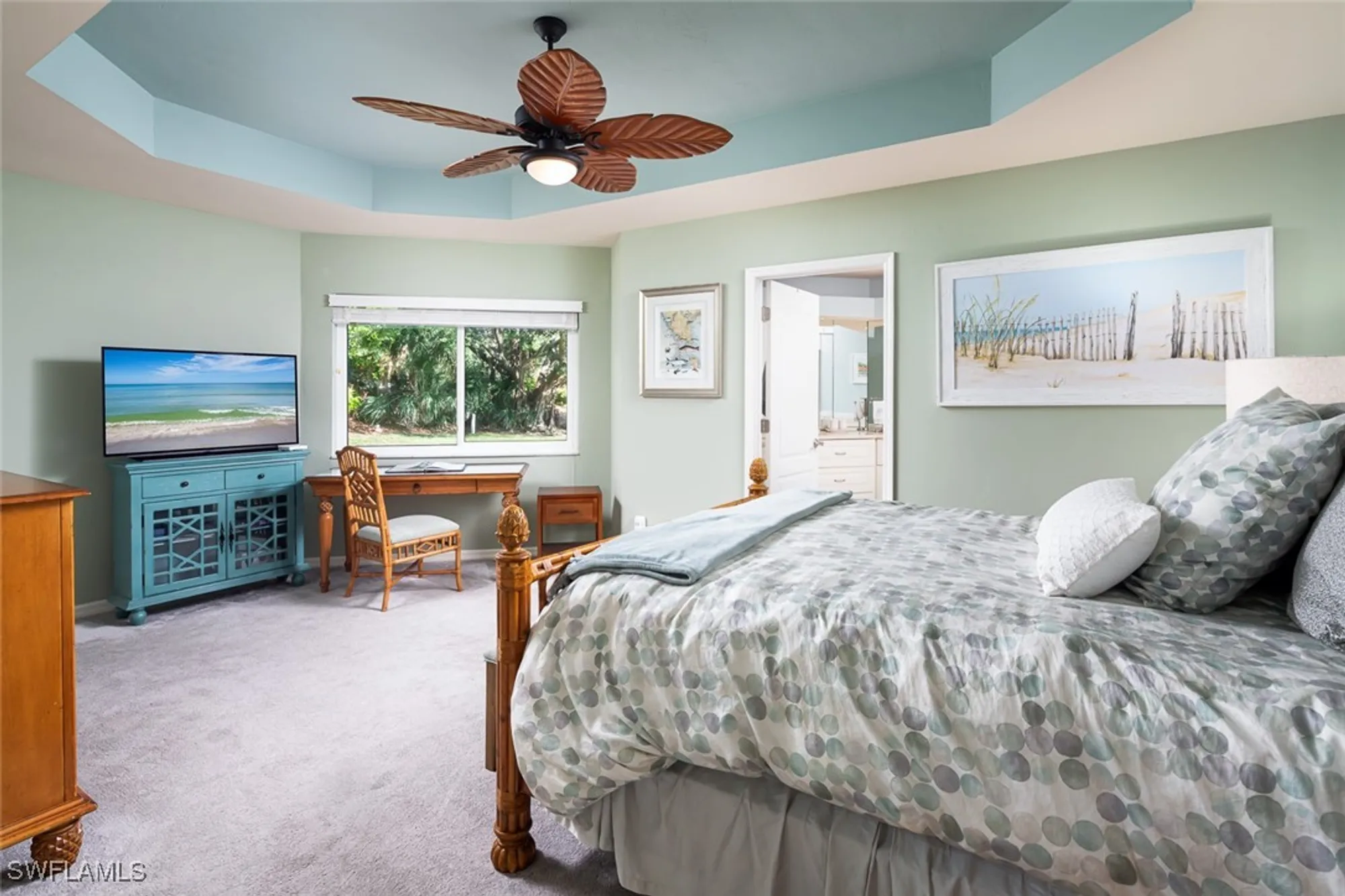 Property Slideshow image 10 of 25 | 7048 pelican bay blvd # c104, Naples, FL, 34108
