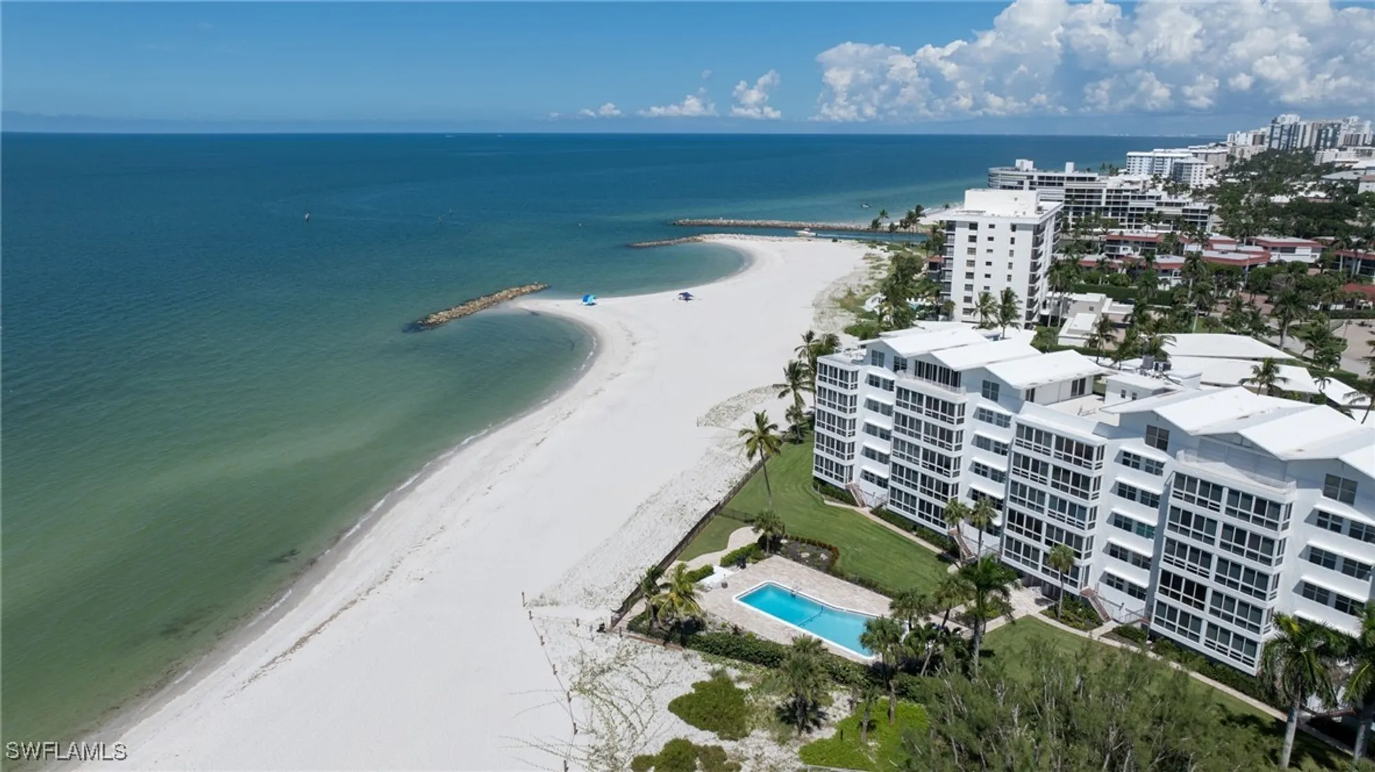 Property Slideshow image 19 of 21 | 2121 gulf shore blvd 206, Naples, FL, 34102