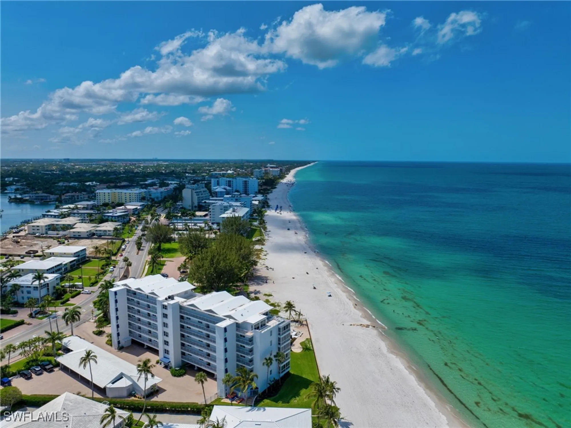 Property Slideshow image 21 of 21 | 2121 gulf shore blvd 206, Naples, FL, 34102