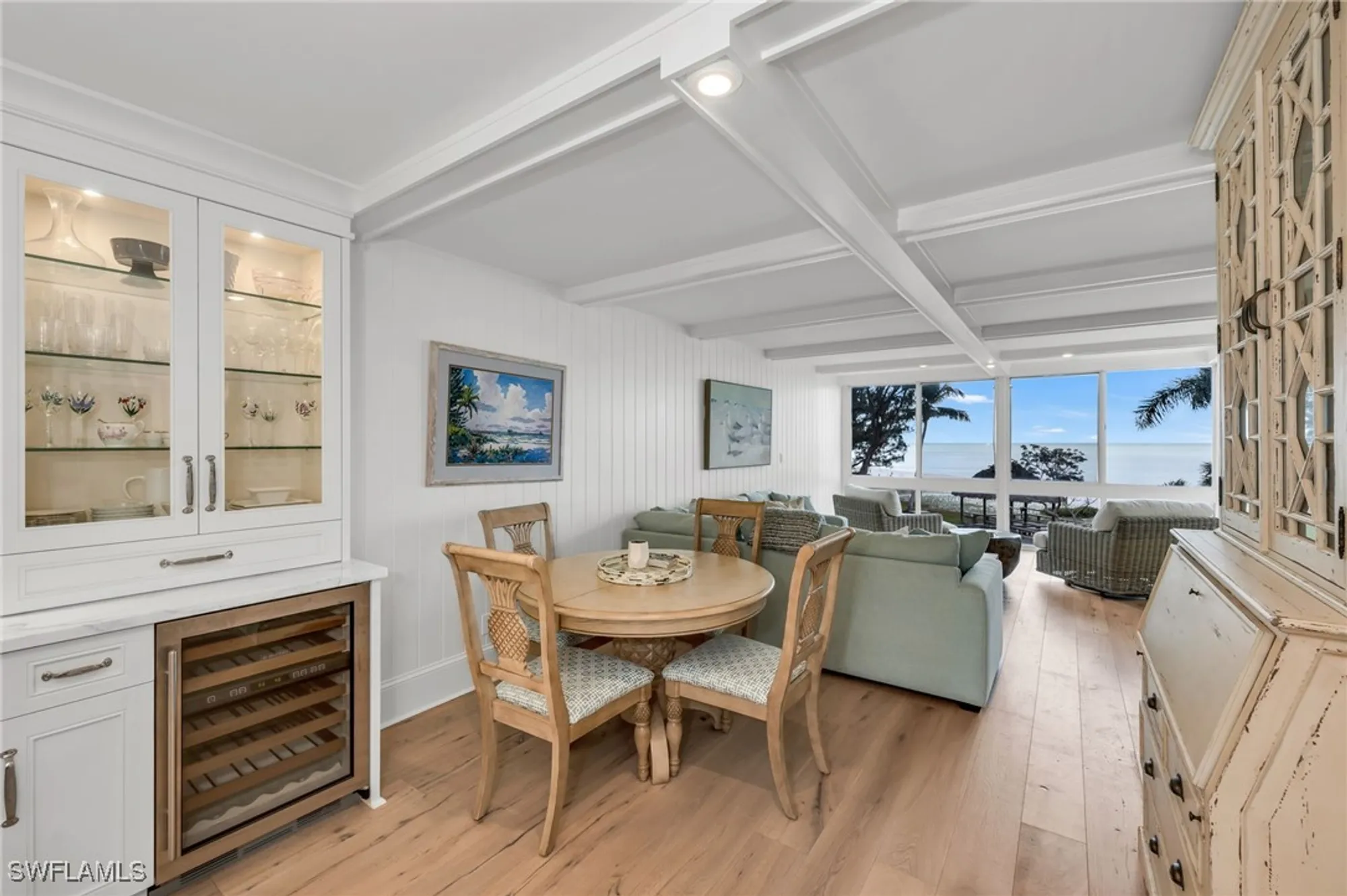 Property Slideshow image 5 of 21 | 2121 gulf shore blvd 206, Naples, FL, 34102