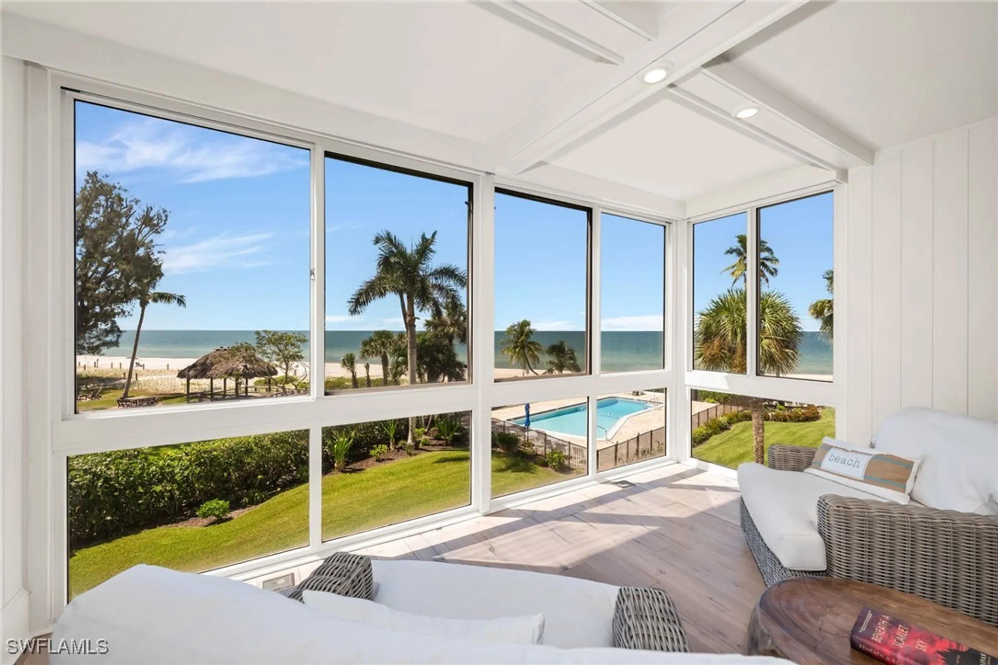 Property Slideshow image 9 of 21 | 2121 gulf shore blvd 206, Naples, FL, 34102