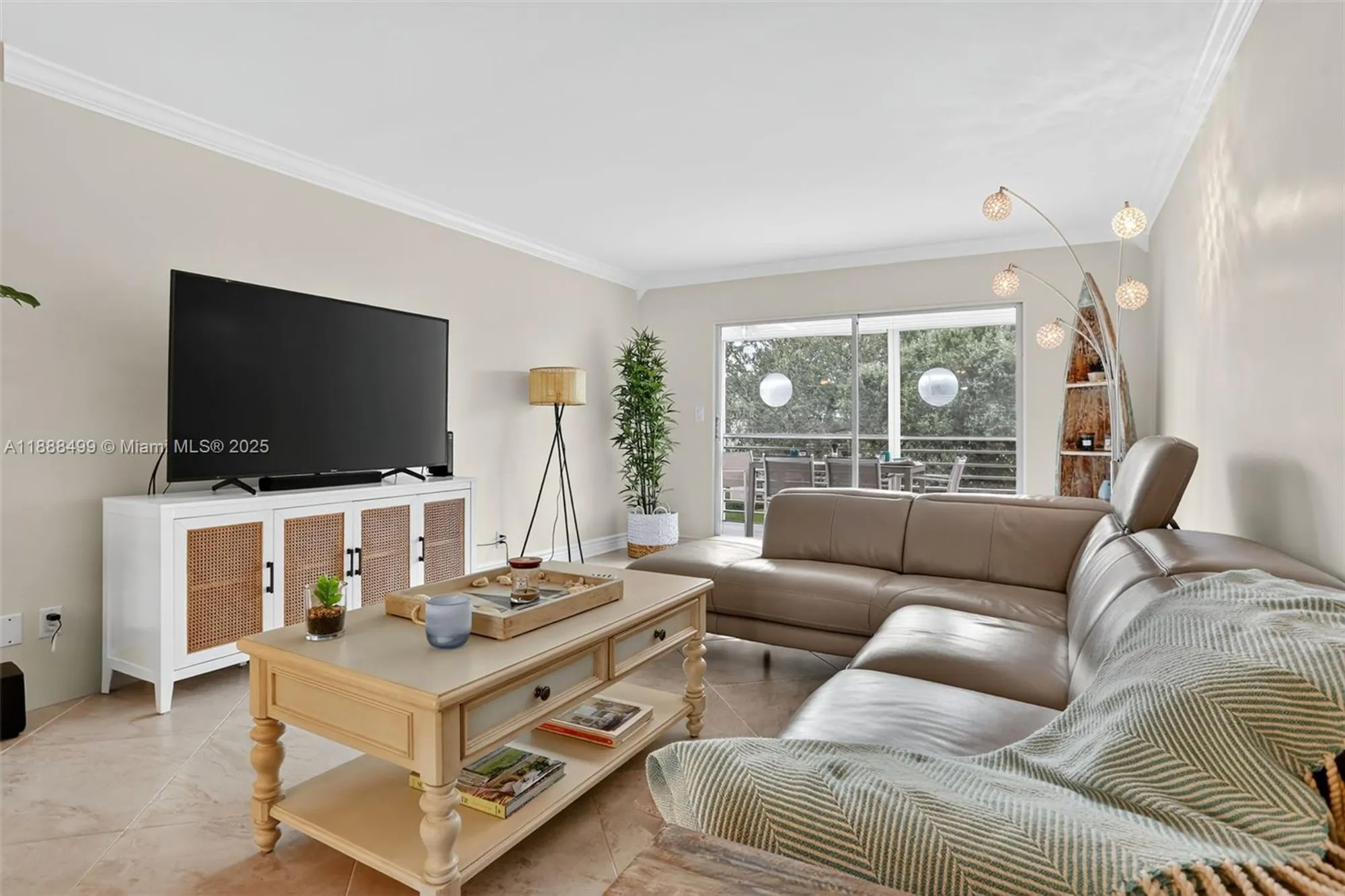 Property Slideshow image 10 of 61 | 2301 lucaya ln d3, Coconut Creek, FL, 33066