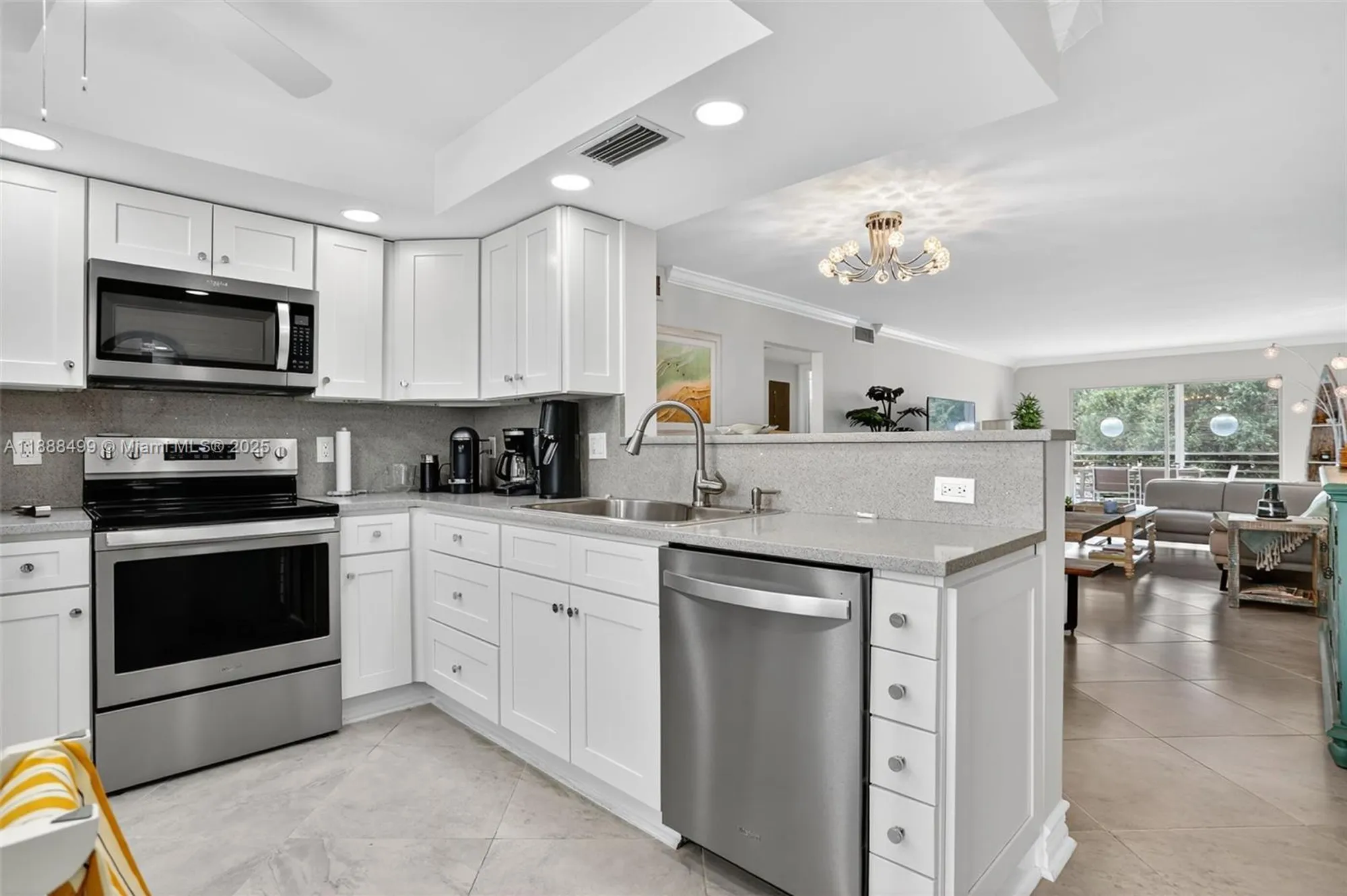 Property Slideshow image 2 of 61 | 2301 lucaya ln d3, Coconut Creek, FL, 33066