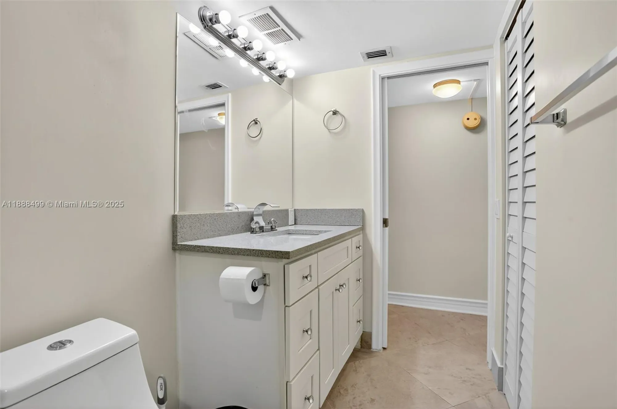Property Slideshow image 21 of 61 | 2301 lucaya ln d3, Coconut Creek, FL, 33066