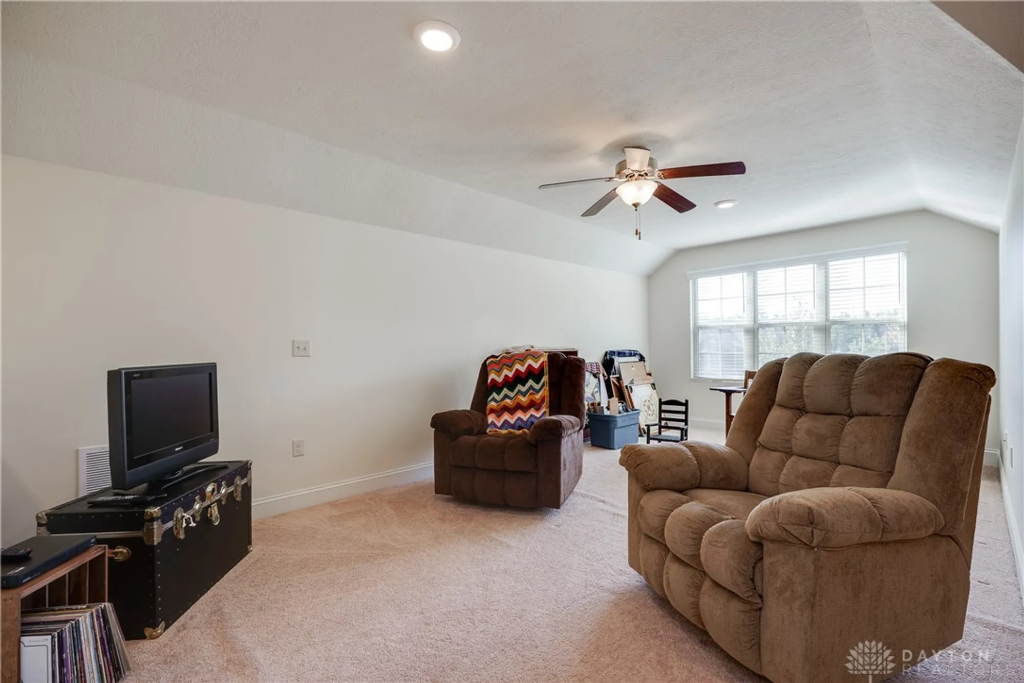 Property Slideshow image 39 of 76 | 2833 hackberry ln, Beavercreek, OH, 45431