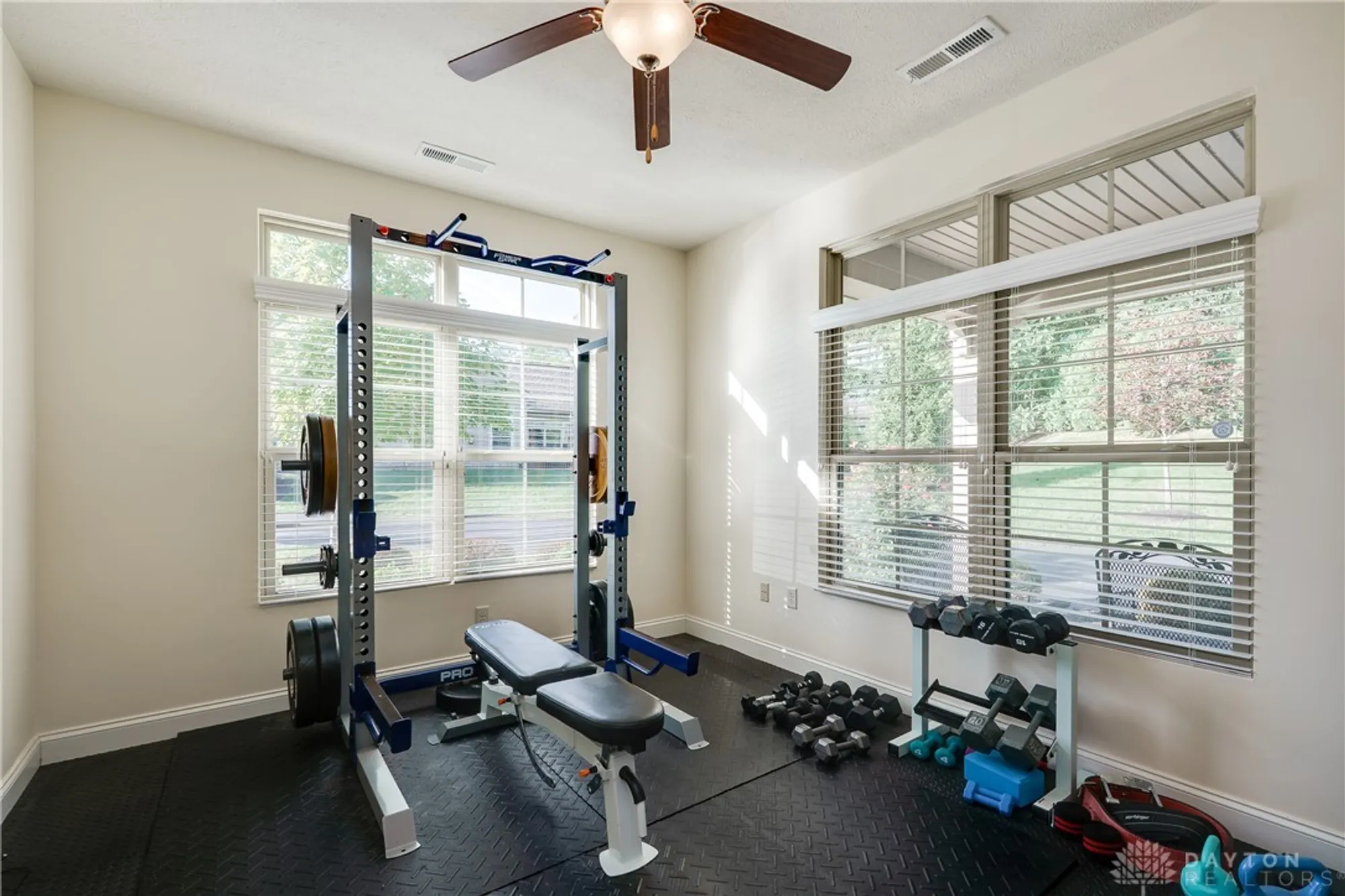 Property Slideshow image 9 of 76 | 2833 hackberry ln, Beavercreek, OH, 45431