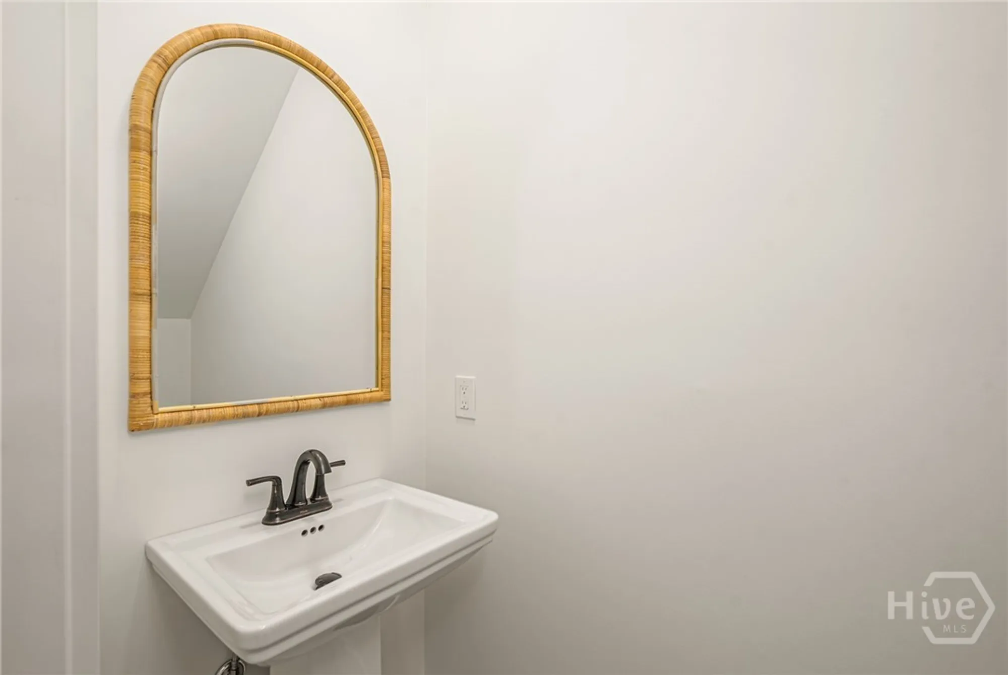 Property Slideshow image 20 of 46 | 43 franklin creek rd, Savannah, GA, 31411