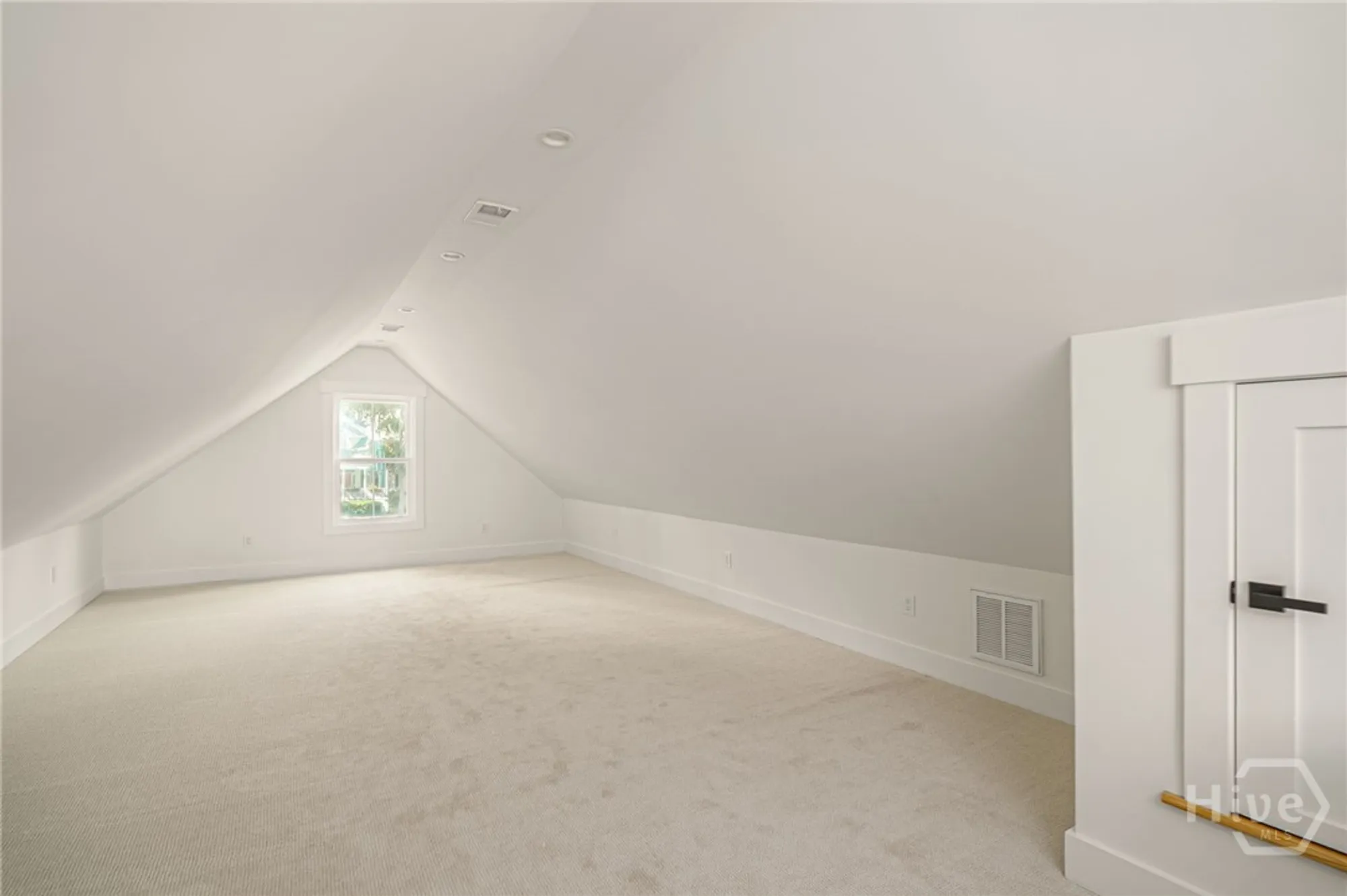 Property Slideshow image 35 of 46 | 43 franklin creek rd, Savannah, GA, 31411