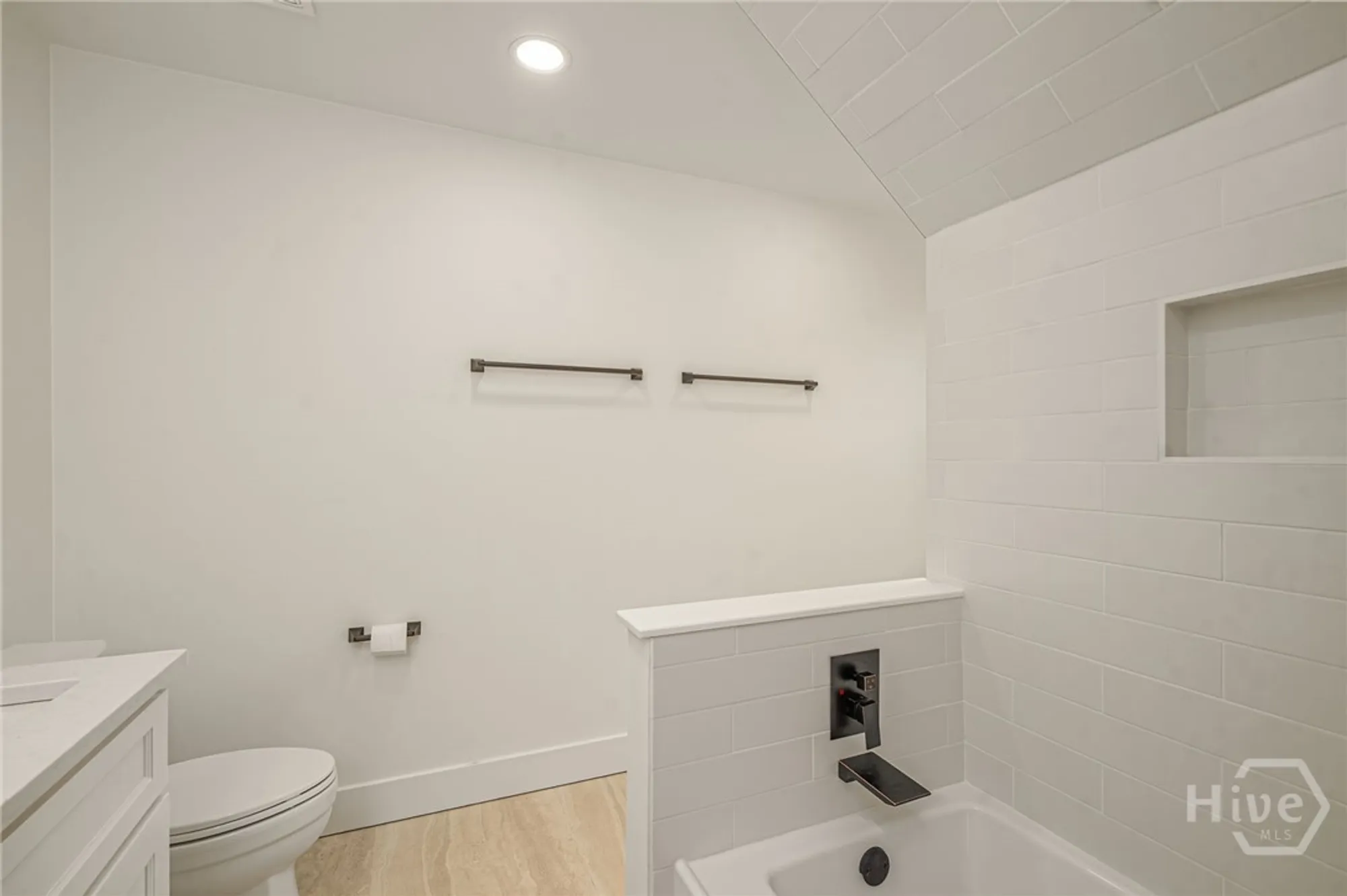 Property Slideshow image 37 of 46 | 43 franklin creek rd, Savannah, GA, 31411