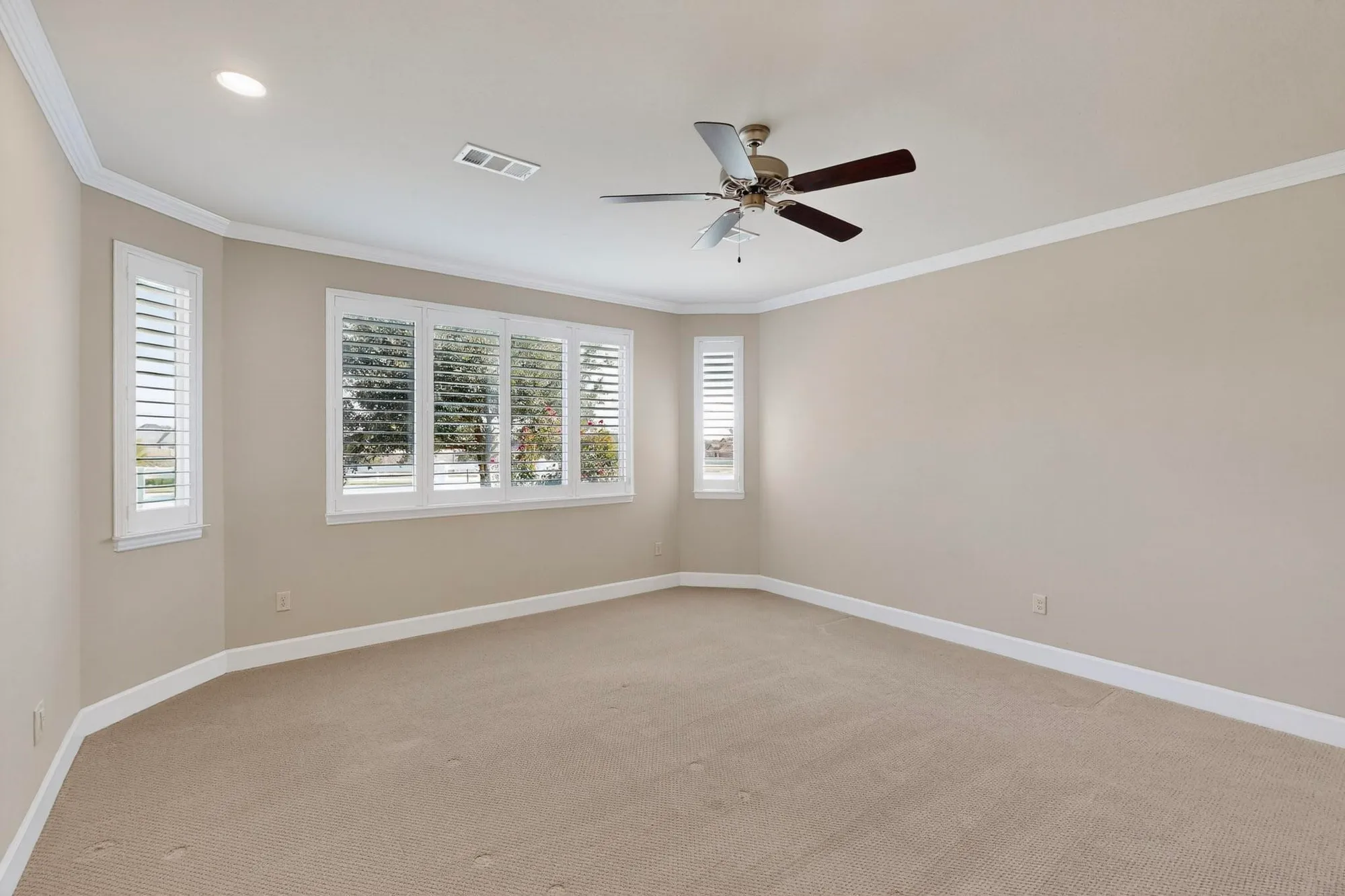 Property Slideshow image 18 of 38 | 11829 willet way, Denton, TX, 76207