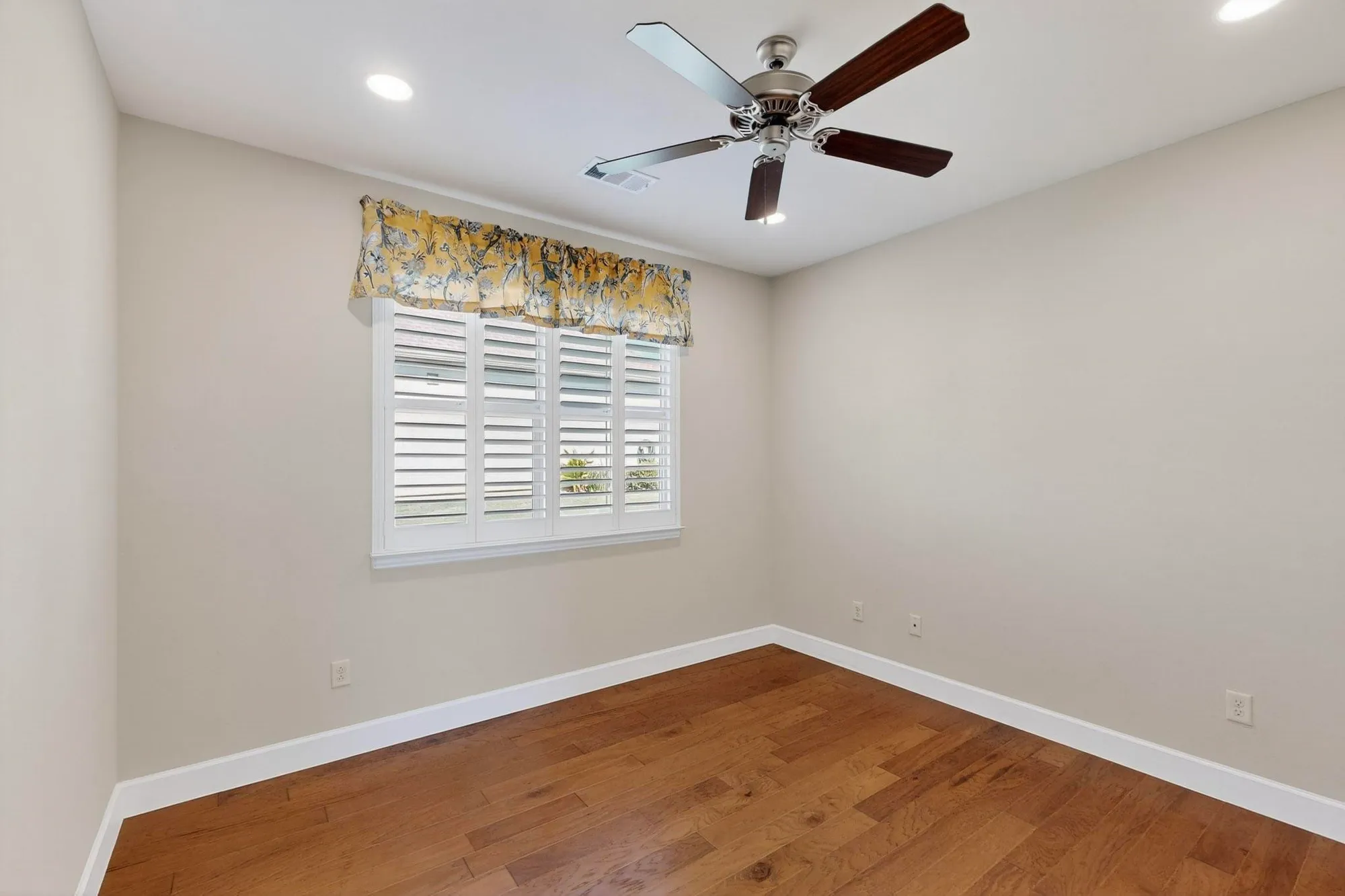 Property Slideshow image 29 of 38 | 11829 willet way, Denton, TX, 76207