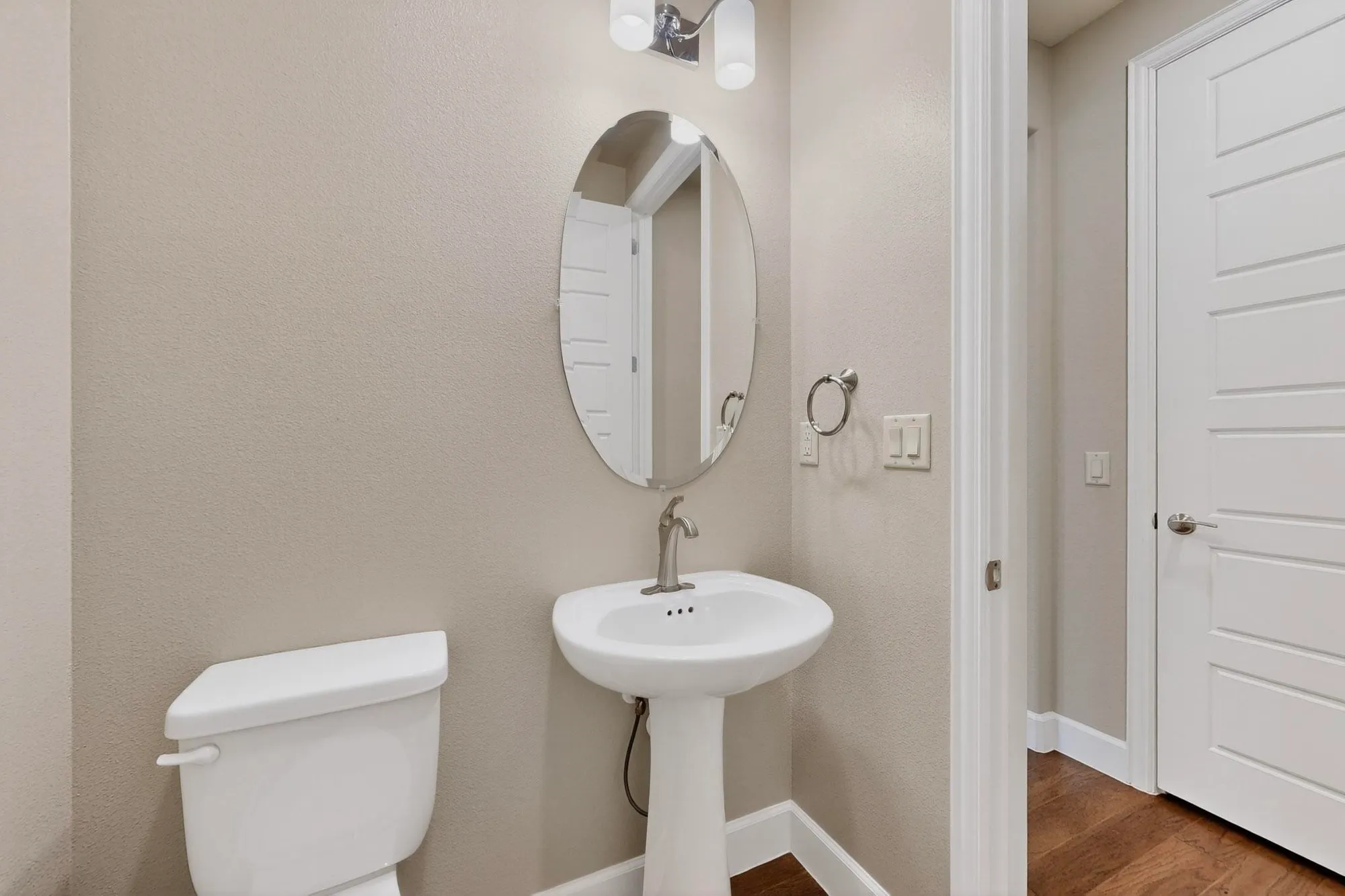 Property Slideshow image 32 of 38 | 11829 willet way, Denton, TX, 76207