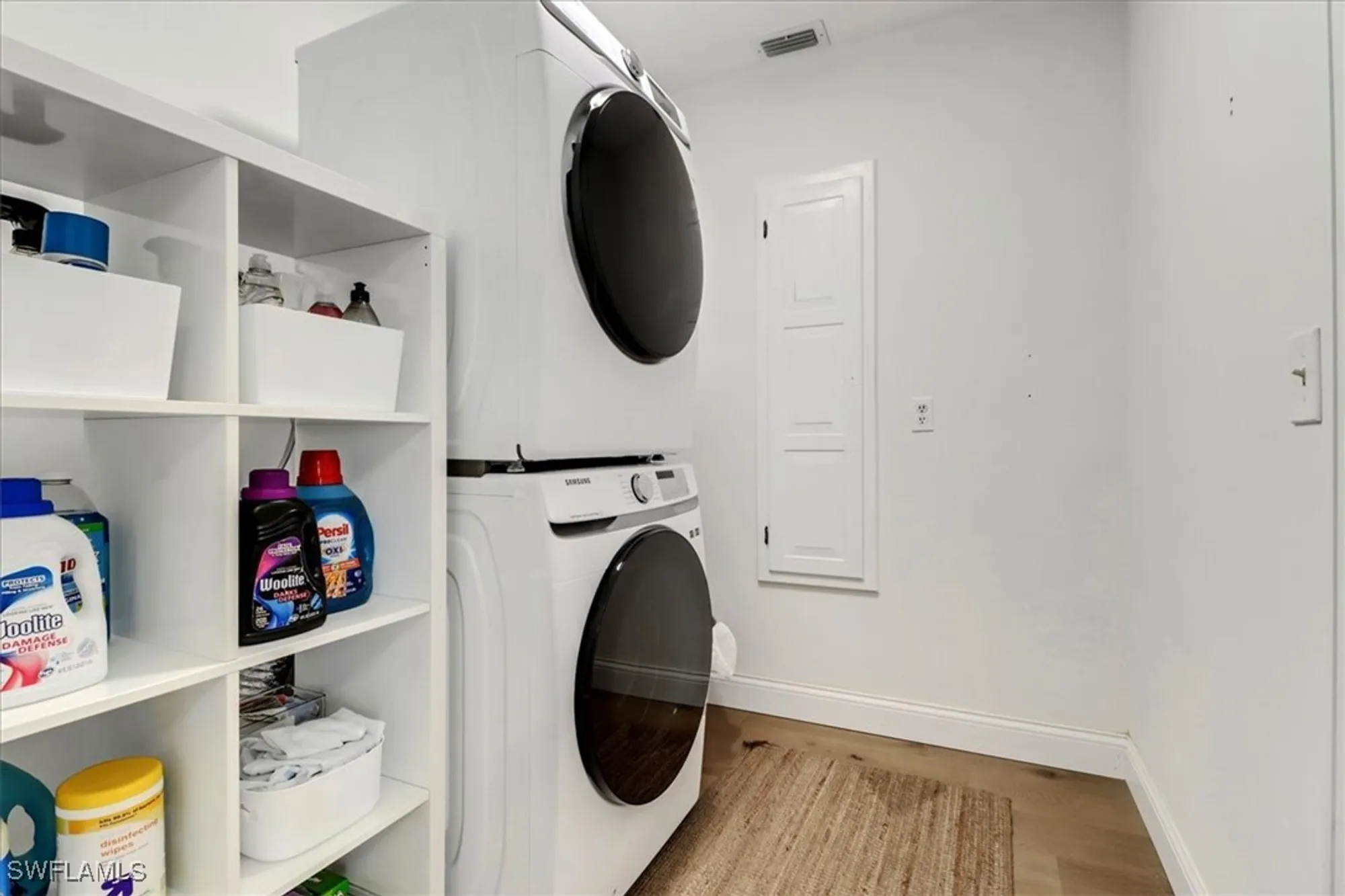 Property Slideshow image 29 of 48 | 701 harbour dr, Naples, FL, 34103