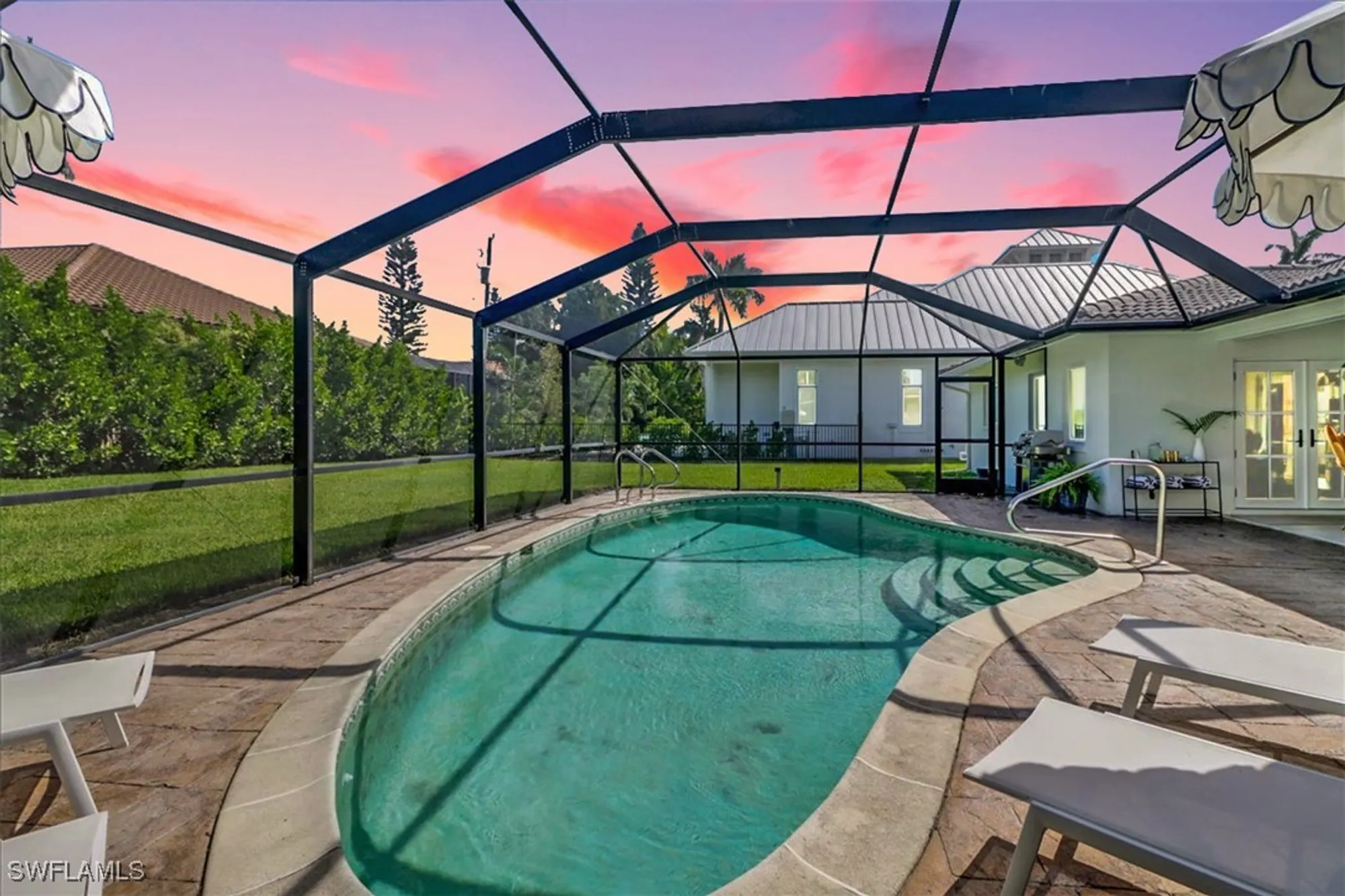 Property Slideshow image 35 of 48 | 701 harbour dr, Naples, FL, 34103