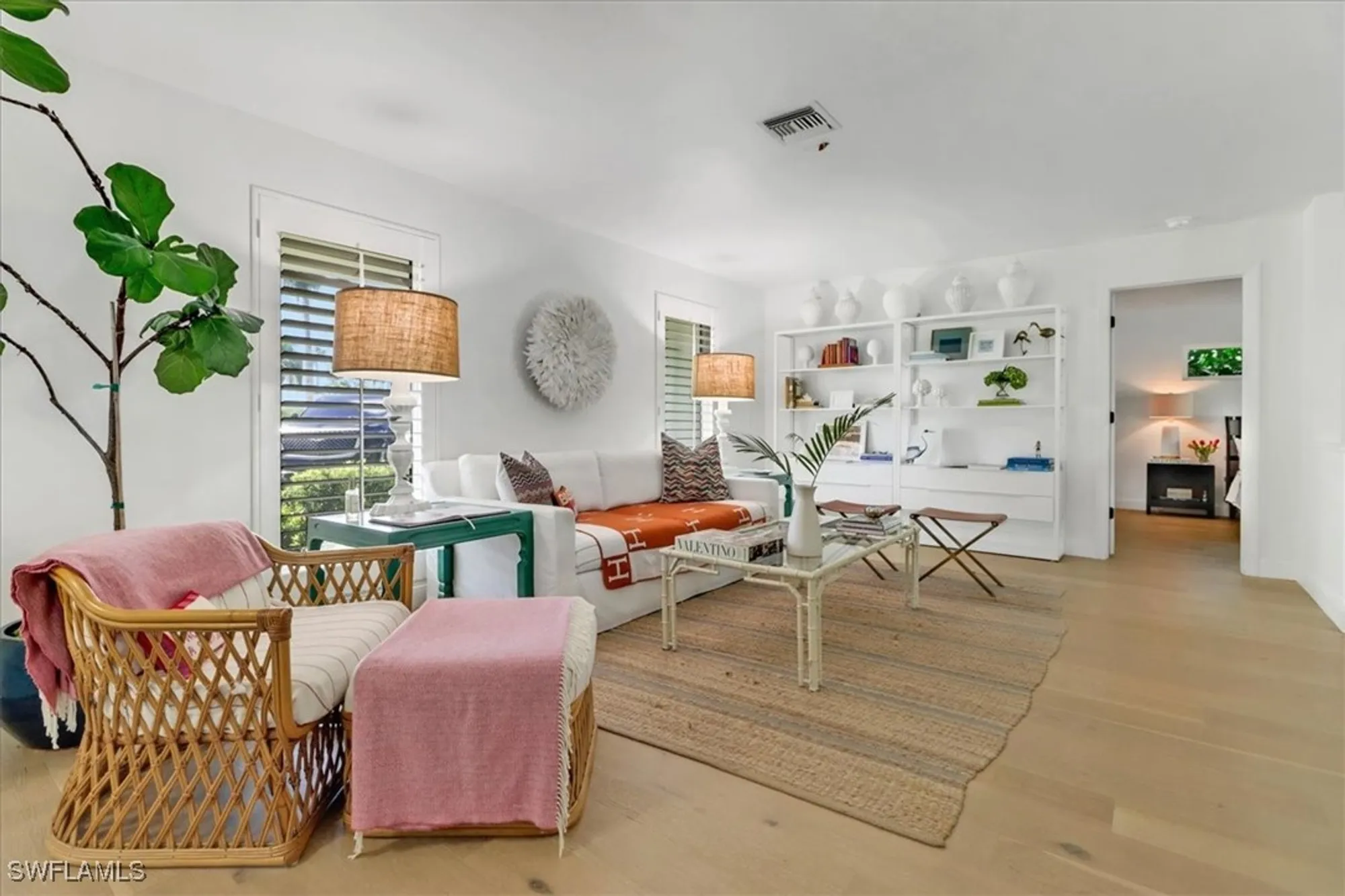 Property Slideshow image 5 of 48 | 701 harbour dr, Naples, FL, 34103