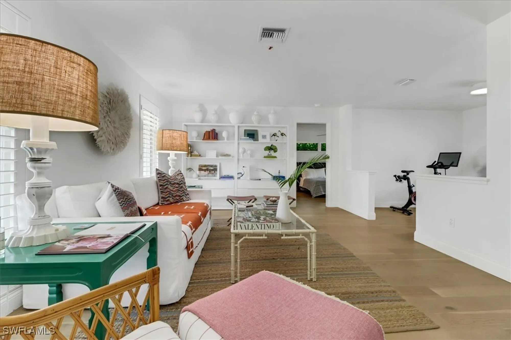 Property Slideshow image 6 of 48 | 701 harbour dr, Naples, FL, 34103