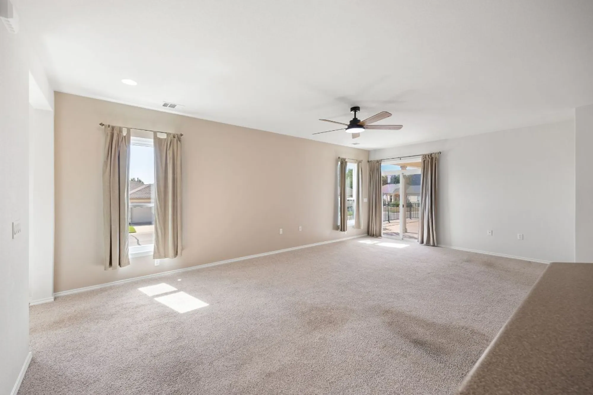 Property Slideshow image 14 of 36 | 201 limestone shoals ct, Georgetown, TX, 78633